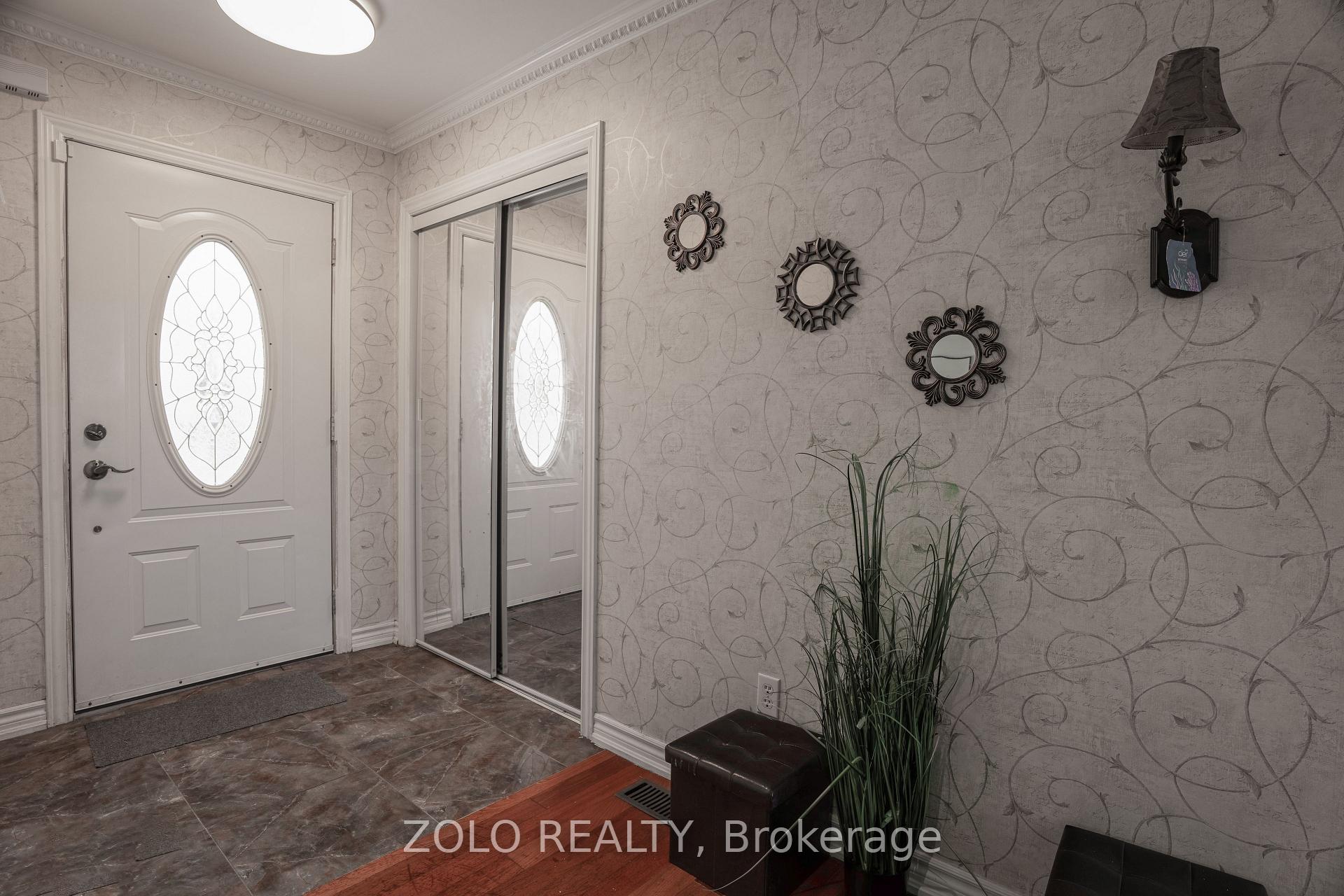 Photo 9 of 13 Foster Road, Mississauga, Malton — HOMEH