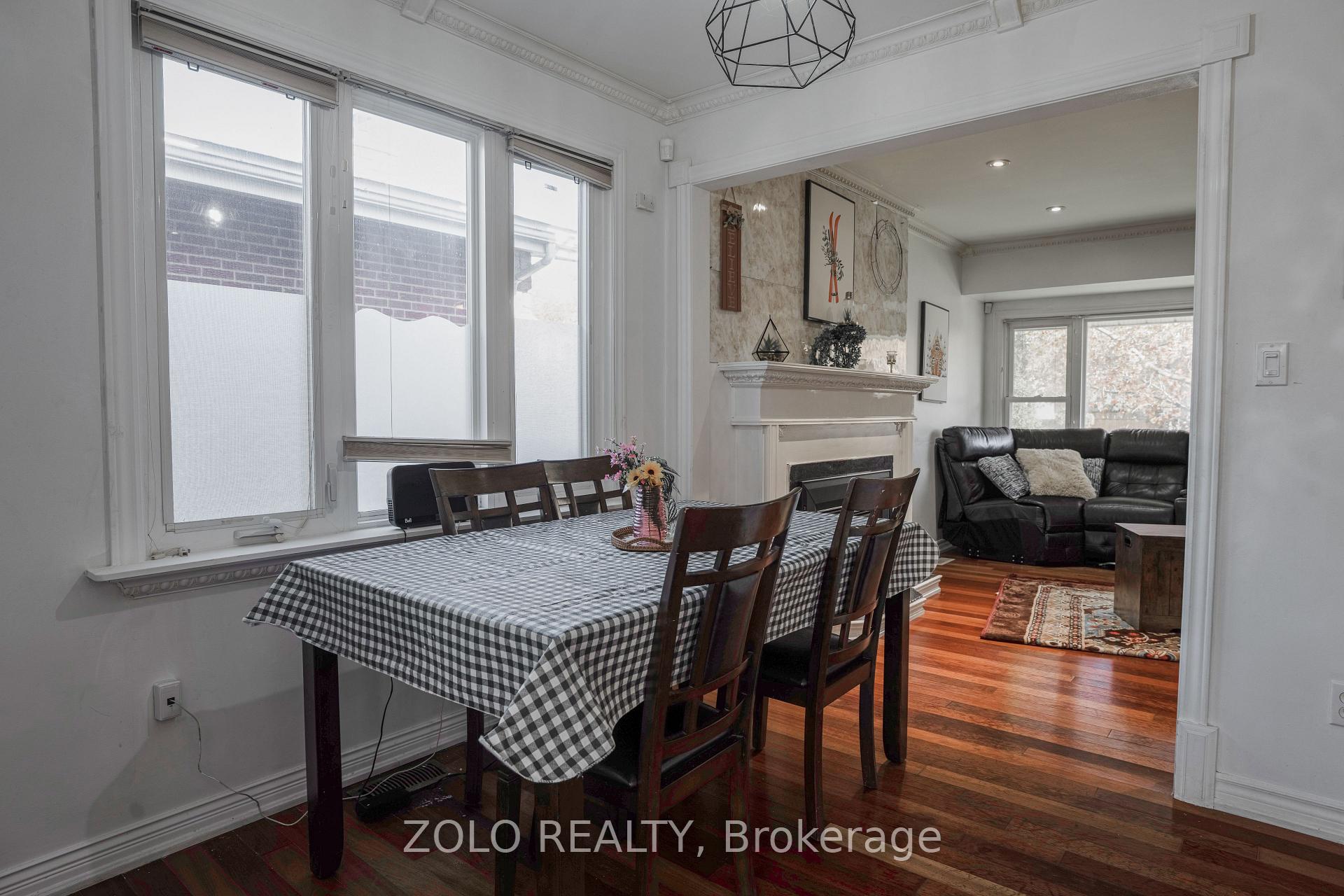 Photo 12 of 13 Foster Road, Mississauga, Malton — HOMEH