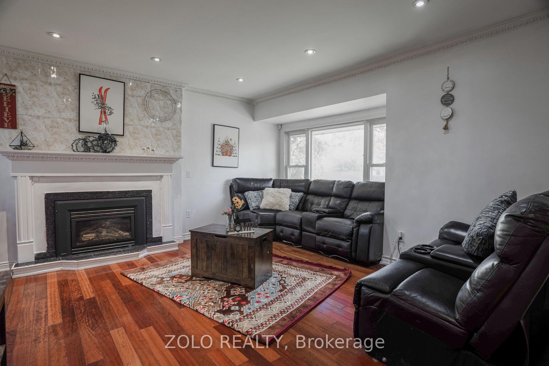Photo 15 of 13 Foster Road, Mississauga, Malton — HOMEH