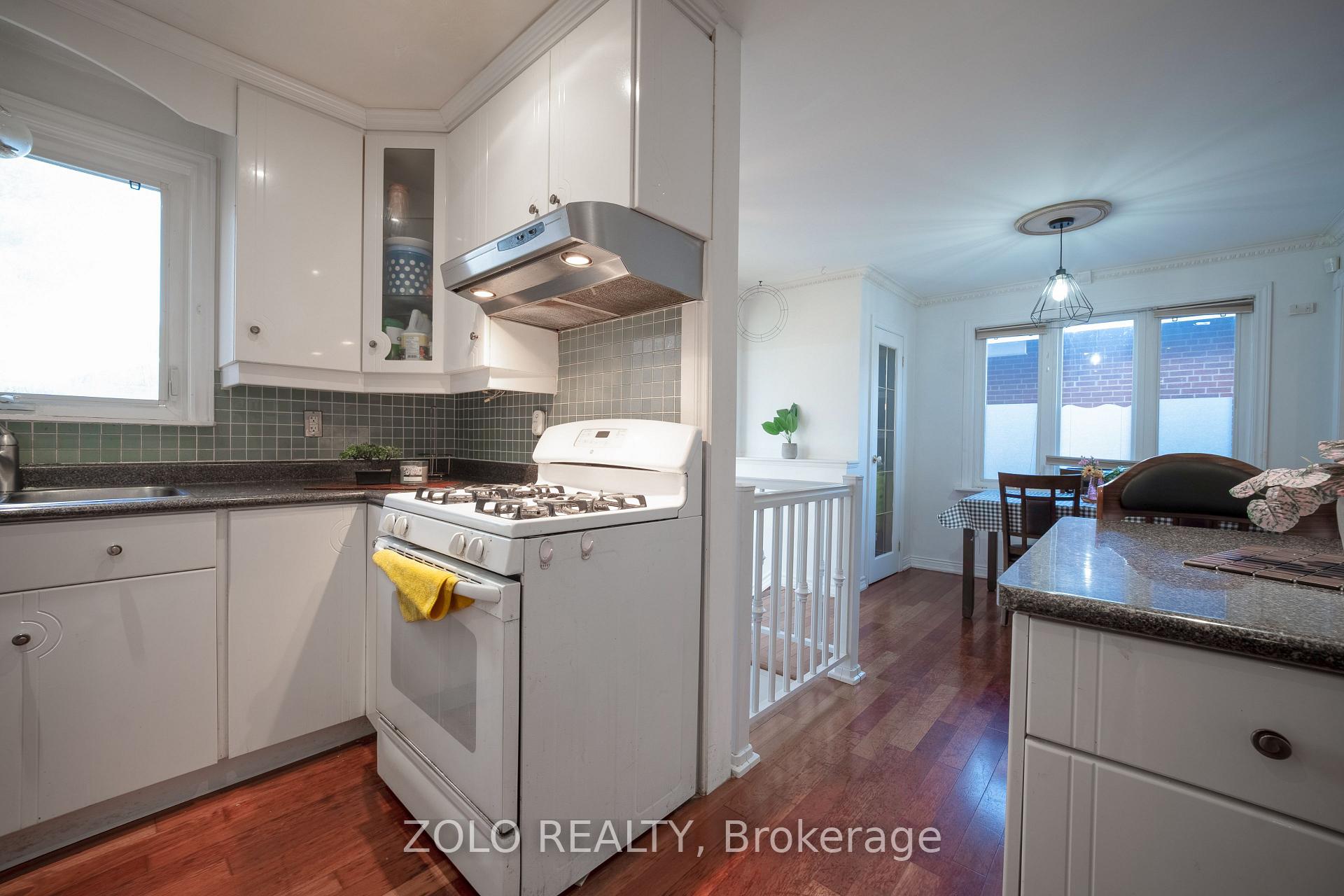 Photo 19 of 13 Foster Road, Mississauga, Malton — HOMEH