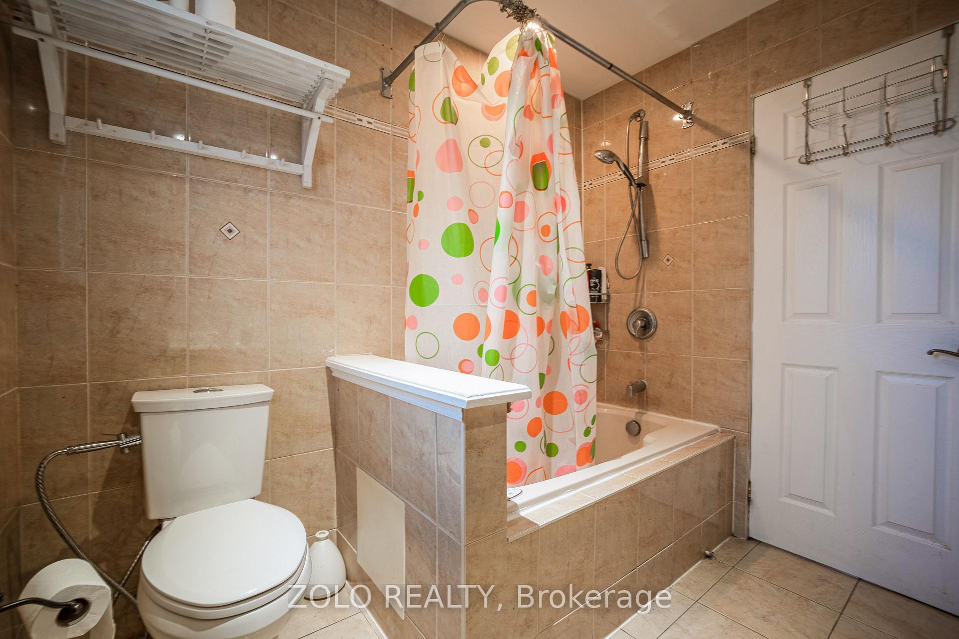 Photo 27 of 13 Foster Road, Mississauga, Malton — HOMEH