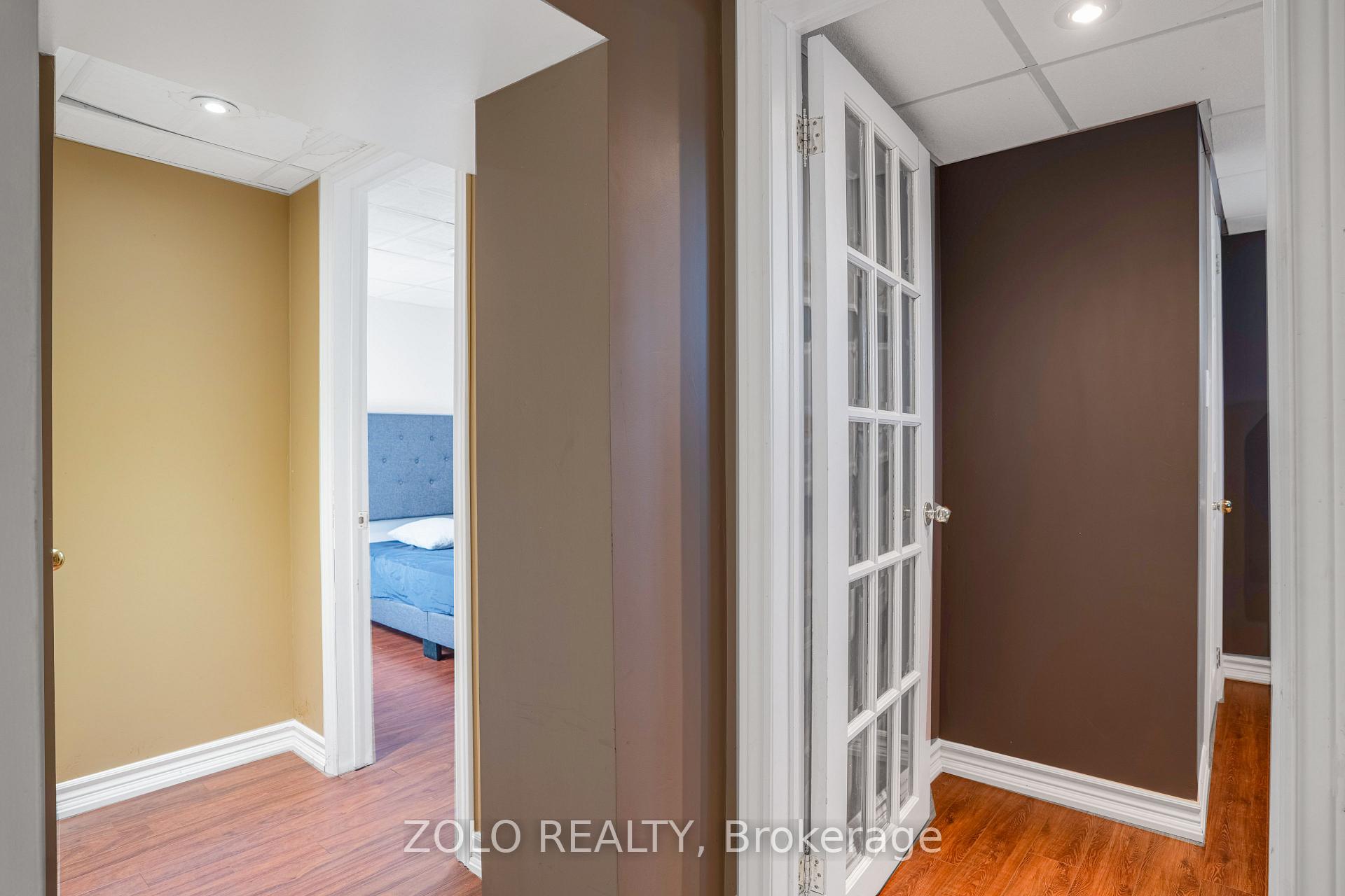 Photo 33 of 13 Foster Road, Mississauga, Malton — HOMEH