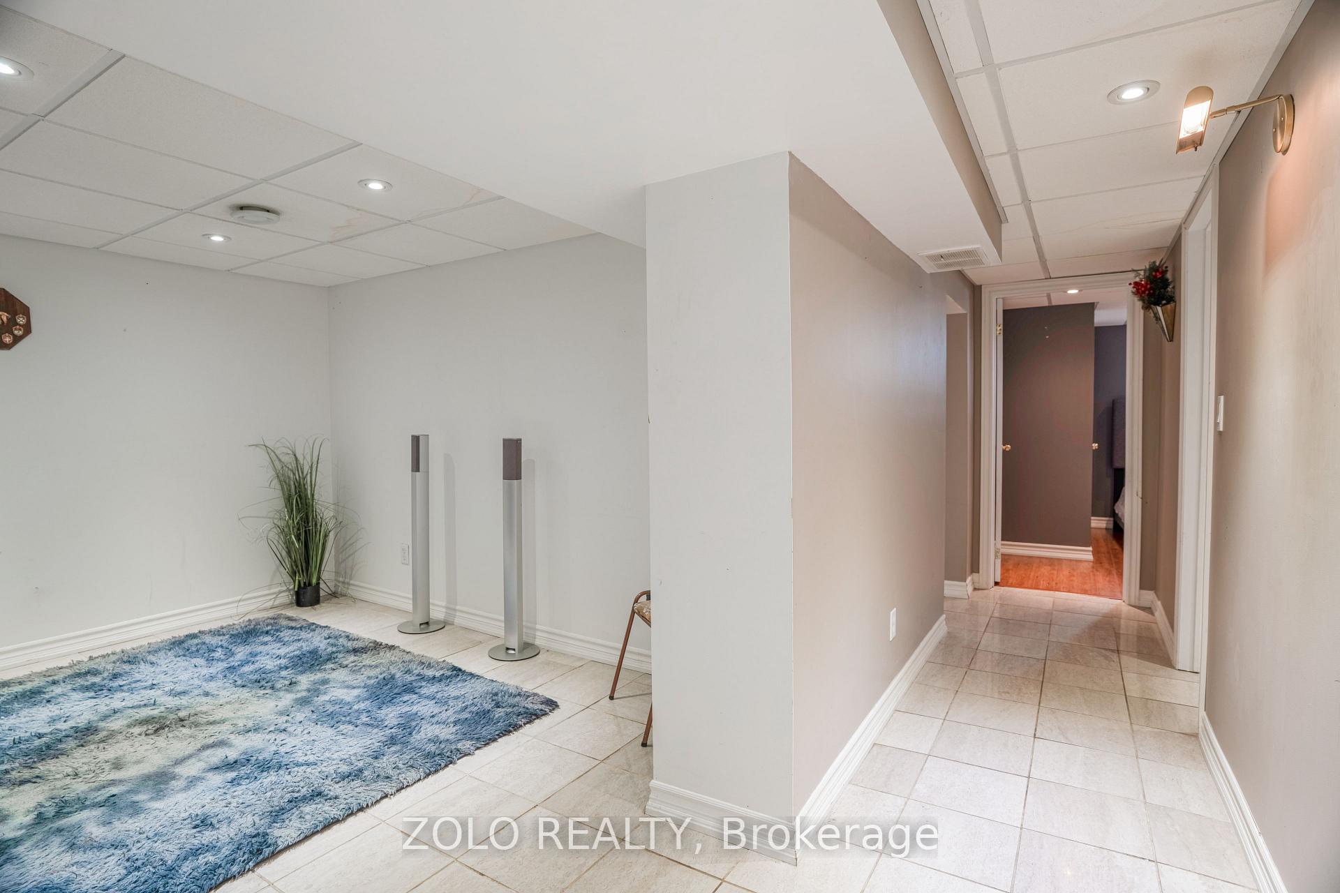Photo 38 of 13 Foster Road, Mississauga, Malton — HOMEH
