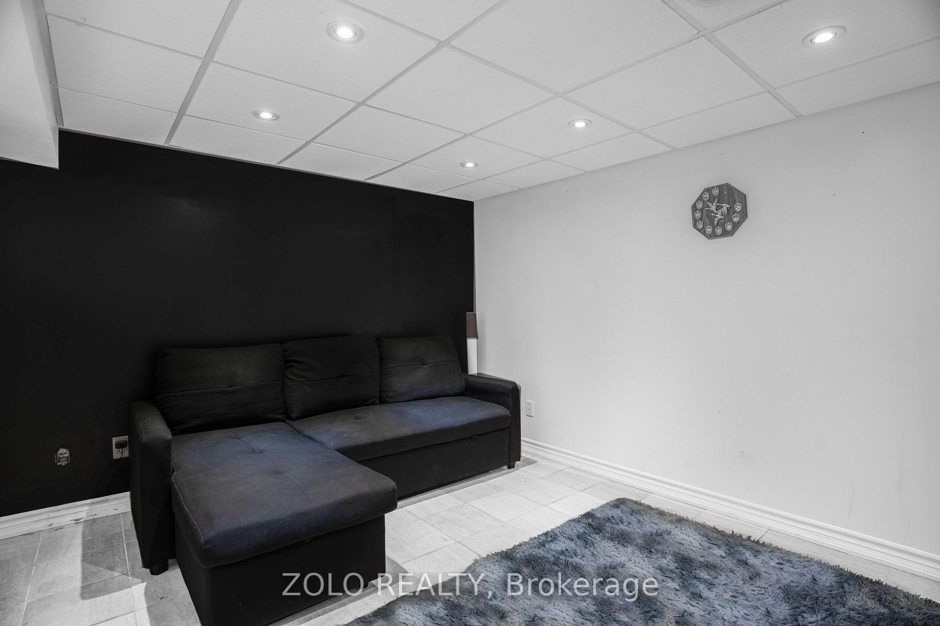 Photo 44 of 13 Foster Road, Mississauga, Malton — HOMEH