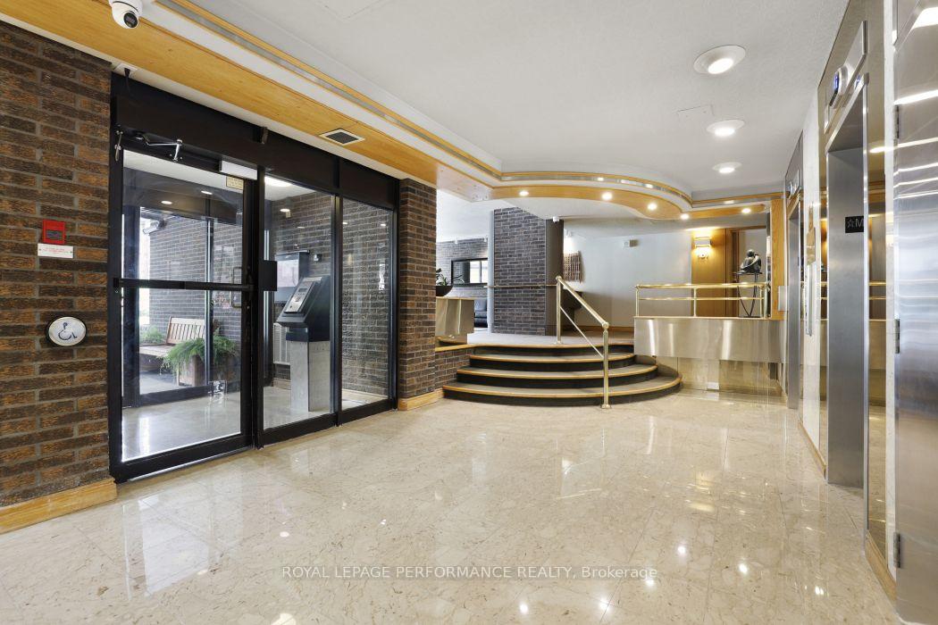 Photo 7 of Unit 1801, 71 Somerset Street W, Ottawa, Ottawa Centre/Golden Triangle — HOMEH