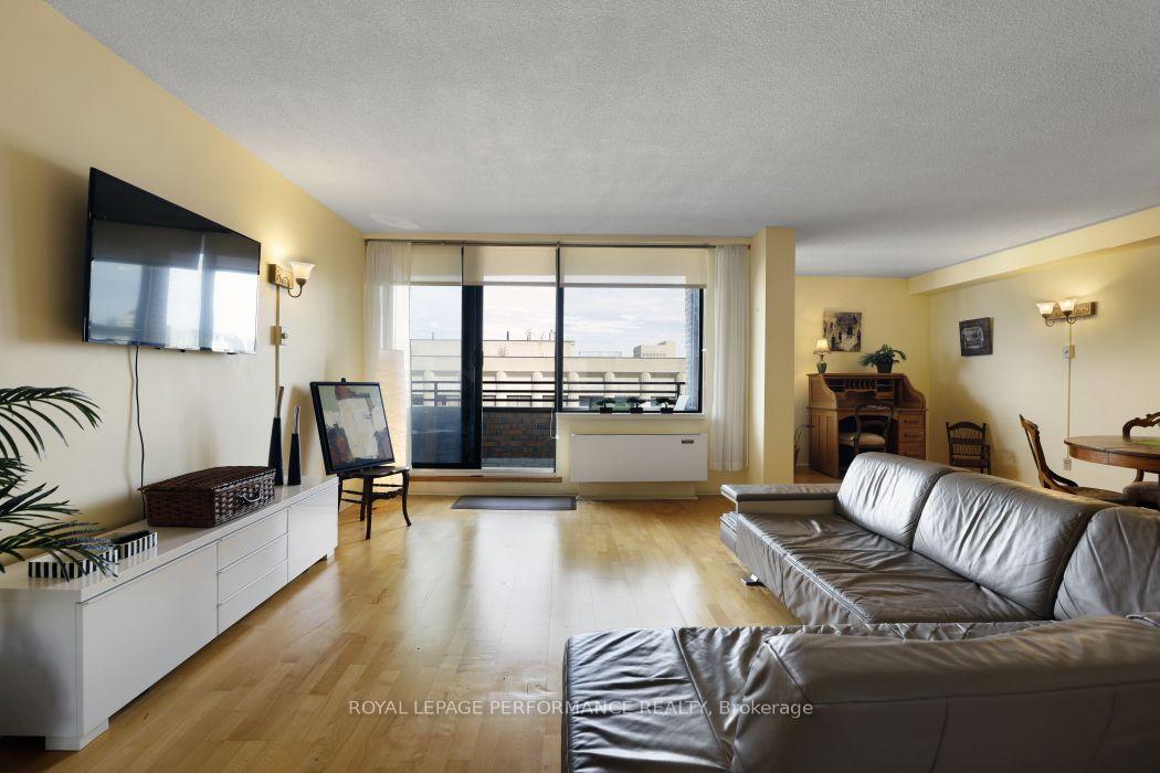 Photo 21 of Unit 1801, 71 Somerset Street W, Ottawa, Ottawa Centre/Golden Triangle — HOMEH