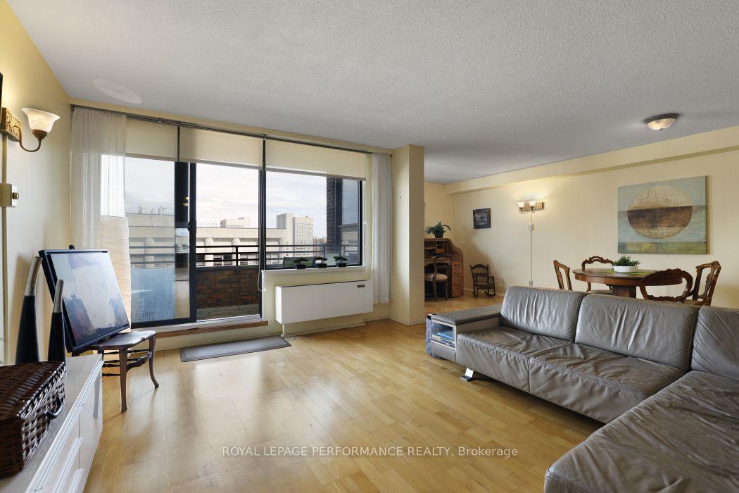 Photo 22 of Unit 1801, 71 Somerset Street W, Ottawa, Ottawa Centre/Golden Triangle — HOMEH