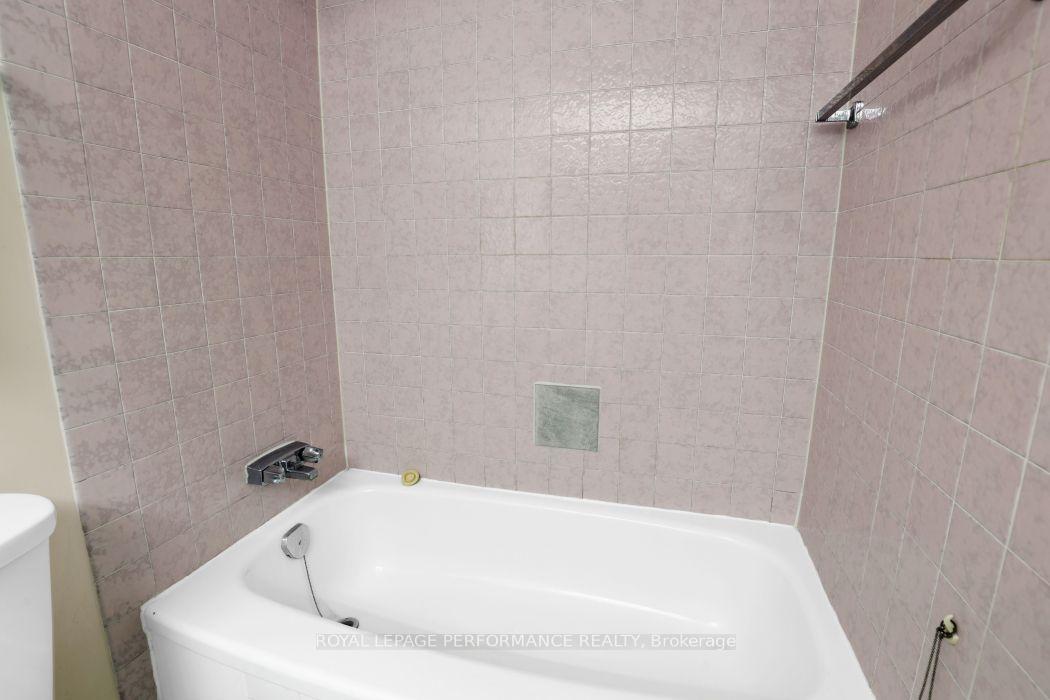 Photo 38 of Unit 1801, 71 Somerset Street W, Ottawa, Ottawa Centre/Golden Triangle — HOMEH
