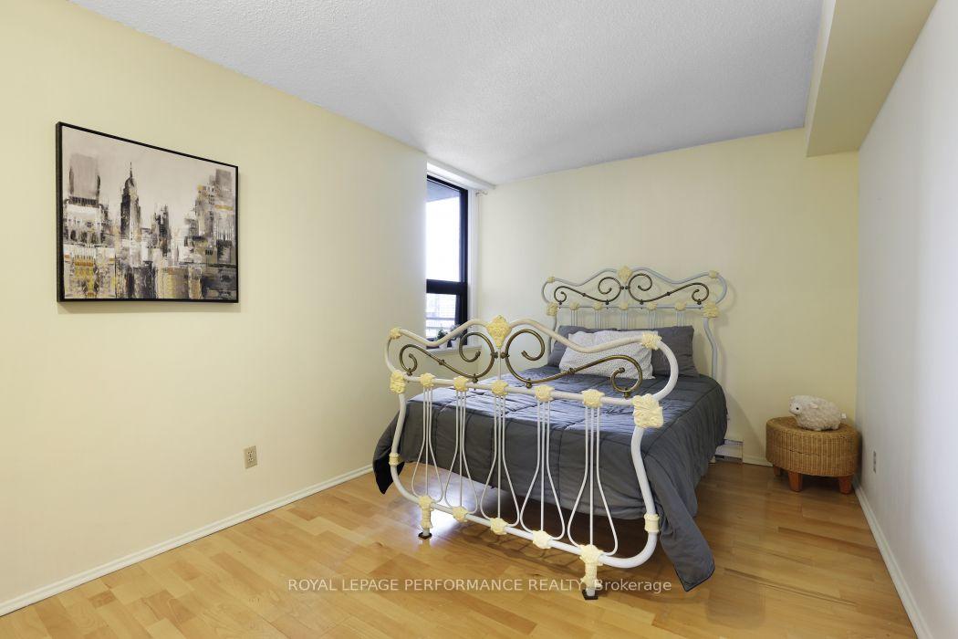 Photo 40 of Unit 1801, 71 Somerset Street W, Ottawa, Ottawa Centre/Golden Triangle — HOMEH