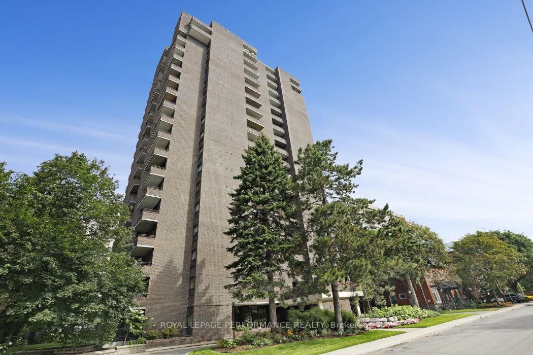 Photo 3 of Unit 1801, 71 Somerset Street W, Ottawa, Ottawa Centre/Golden Triangle — HOMEH