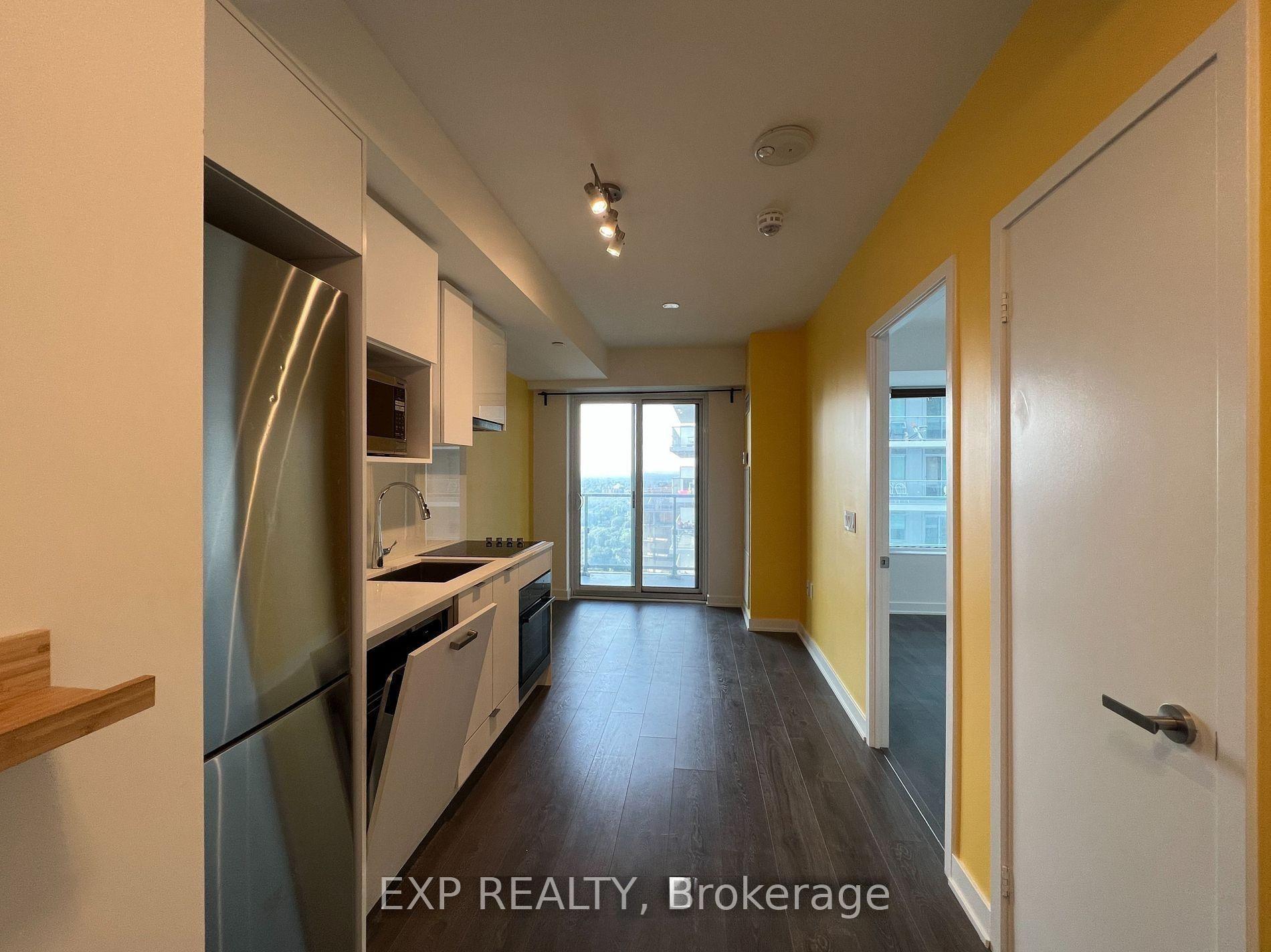 Photo of Unit 3213, 195 Redpath Avenue