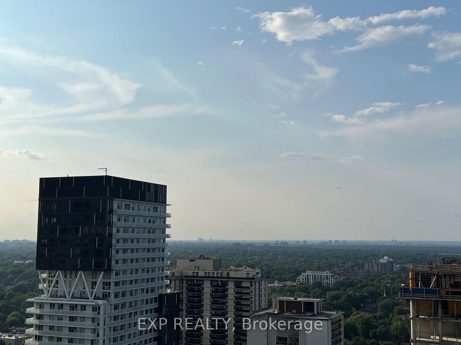 Photo 9 of Unit 3213, 195 Redpath Avenue, Toronto, Mount Pleasant West — HOMEH