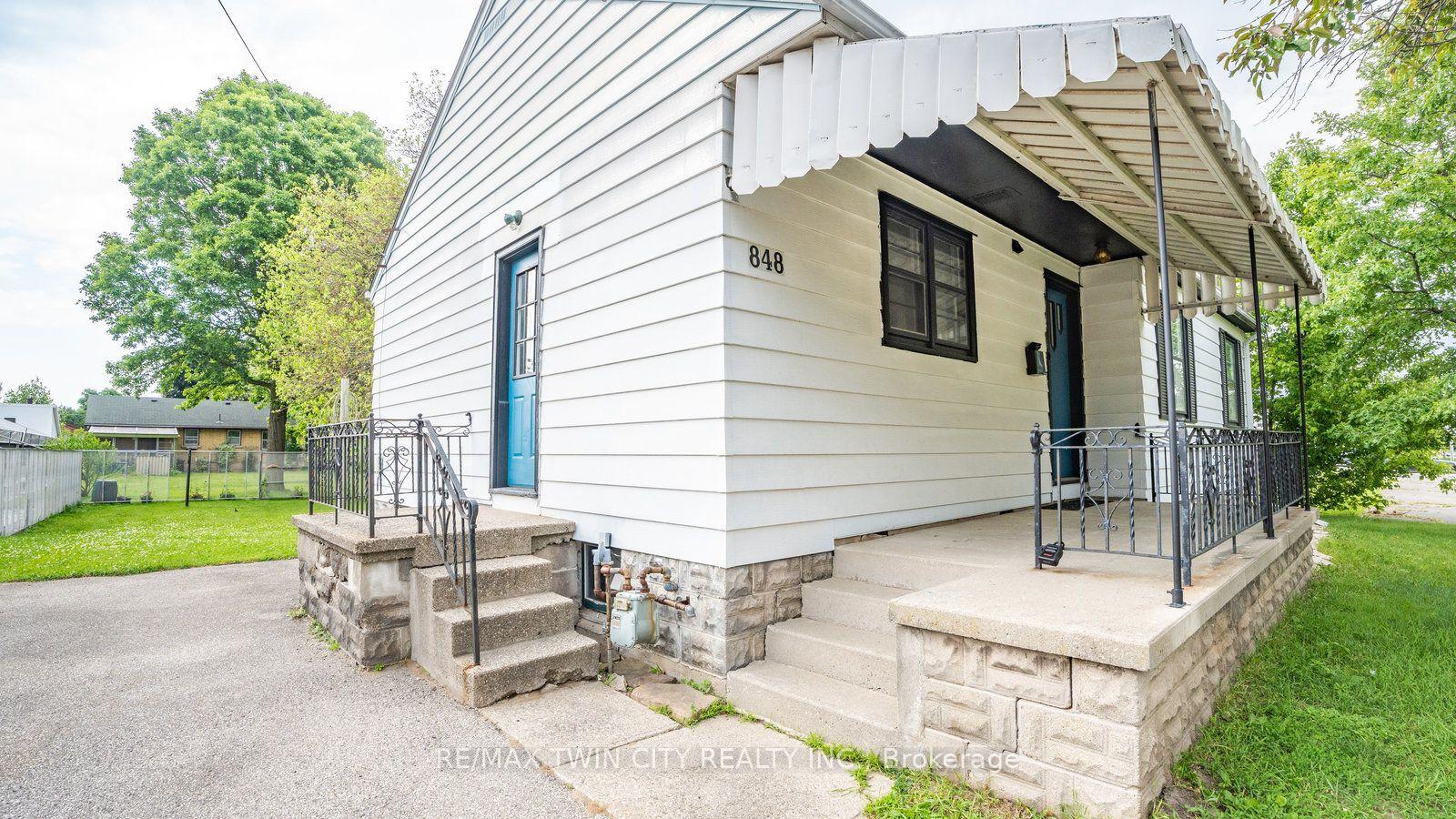 Photo 4 of 848 Colborne Street E, Brantford, Echo Place — HOMEH