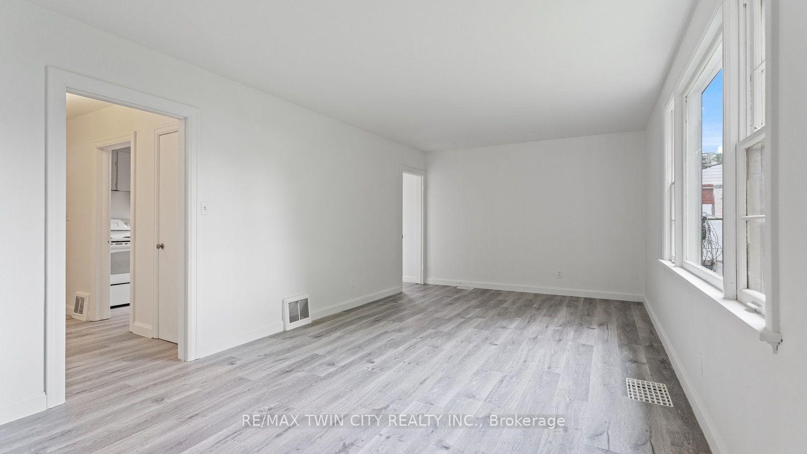 Photo 11 of 848 Colborne Street E, Brantford, Echo Place — HOMEH