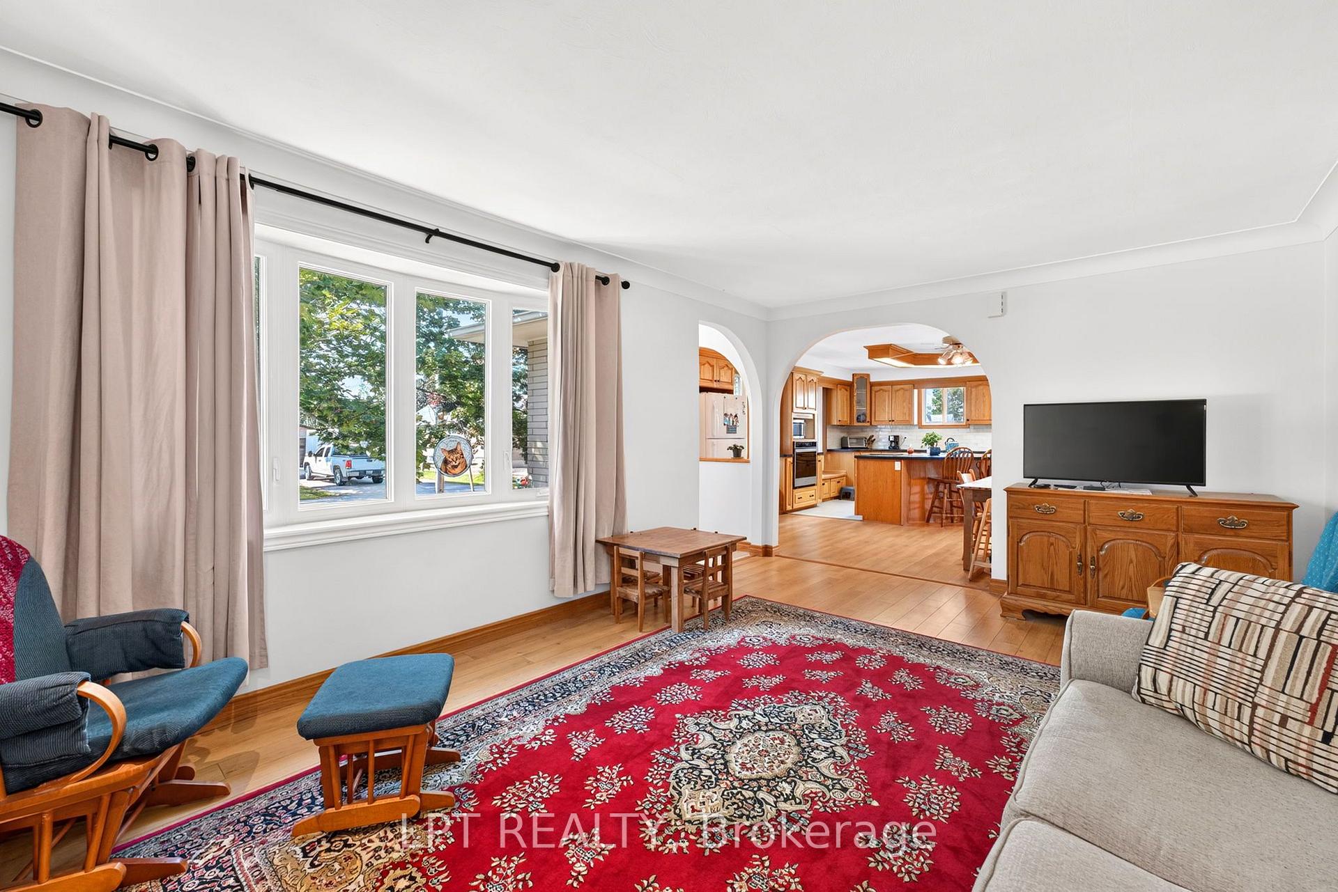 Photo 12 of 226 Tain Street, North Middlesex, Parkhill — HOMEH