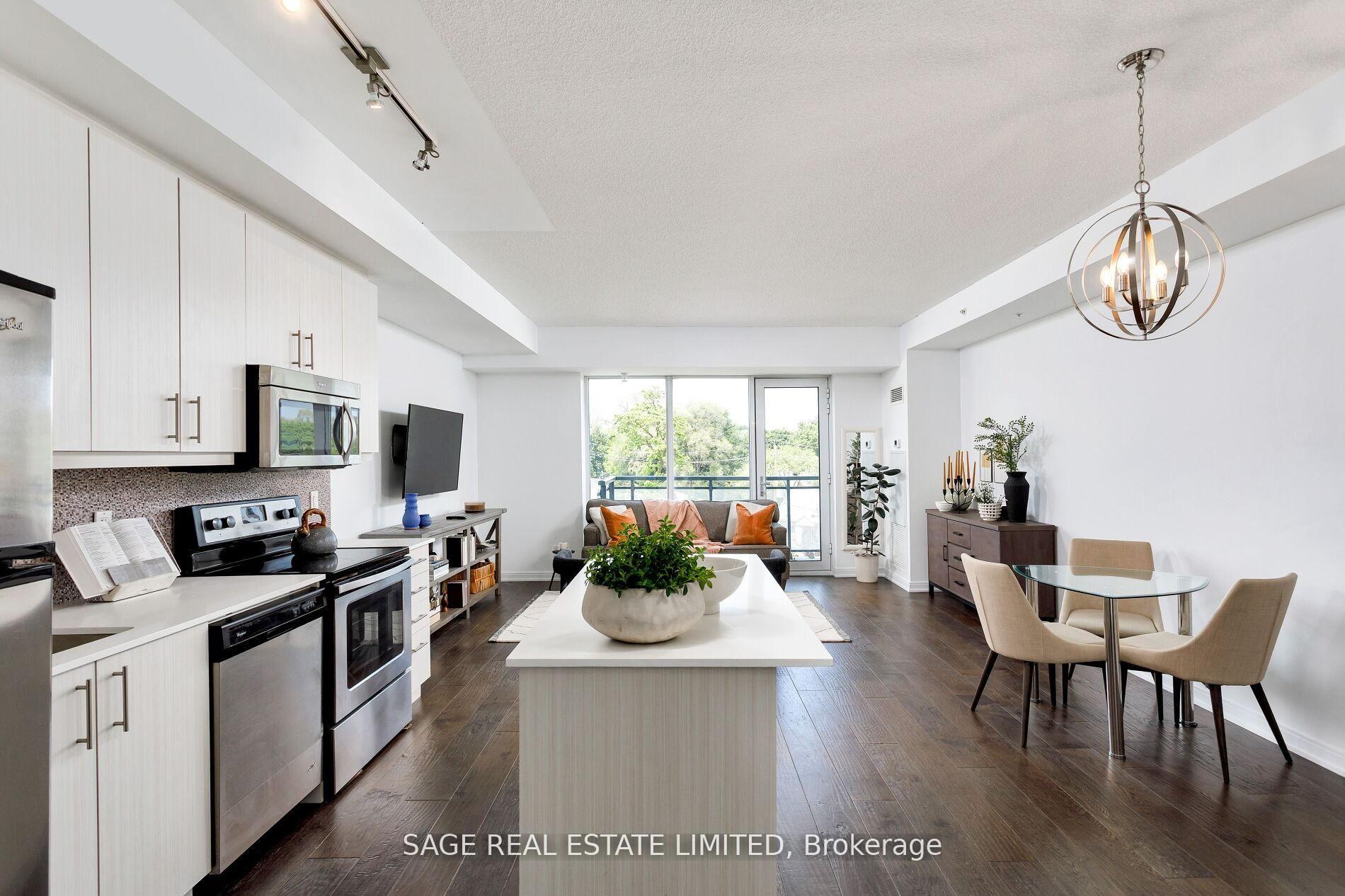 Photo 6 of Unit 401, 760 The Queensway, Etobicoke, Stonegate-Queensway — HOMEH