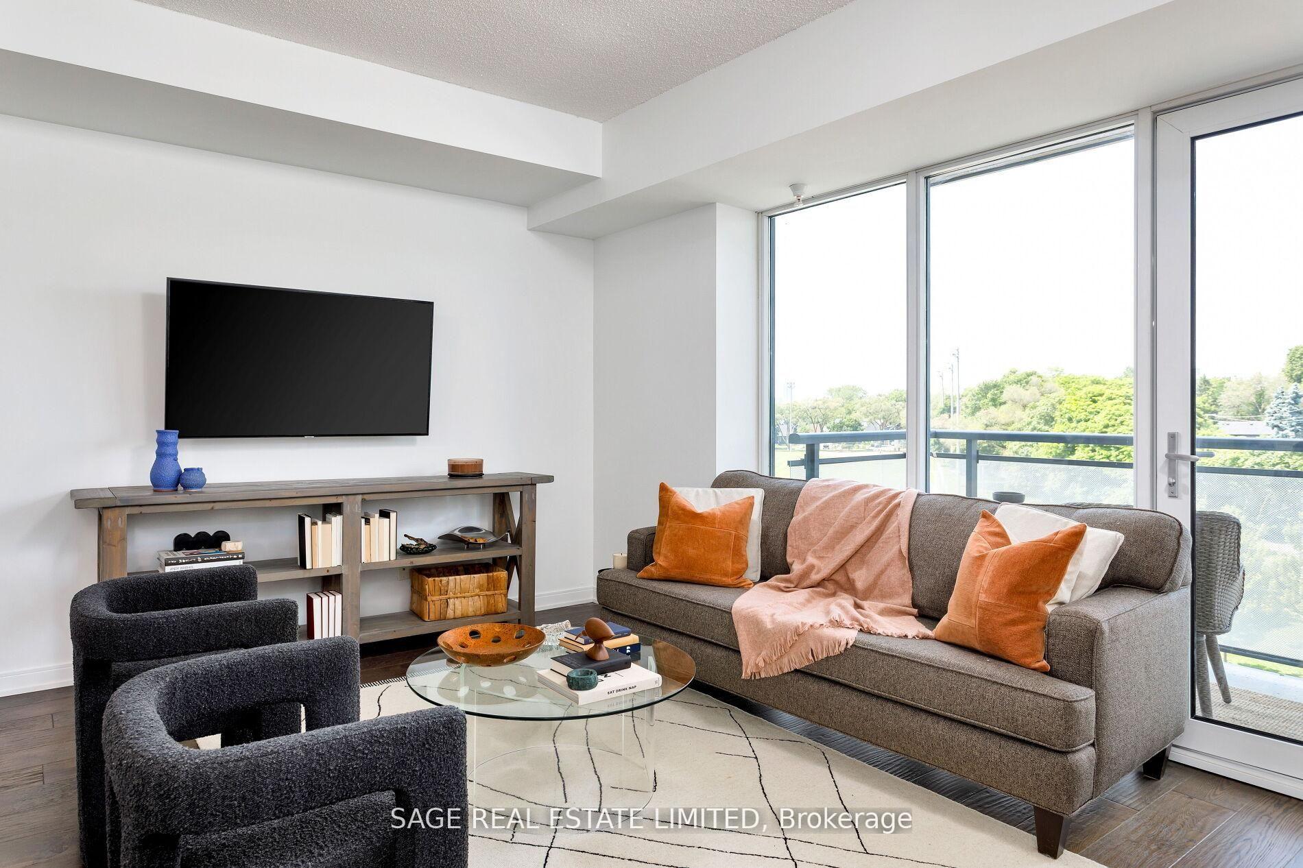 Photo 8 of Unit 401, 760 The Queensway, Etobicoke, Stonegate-Queensway — HOMEH