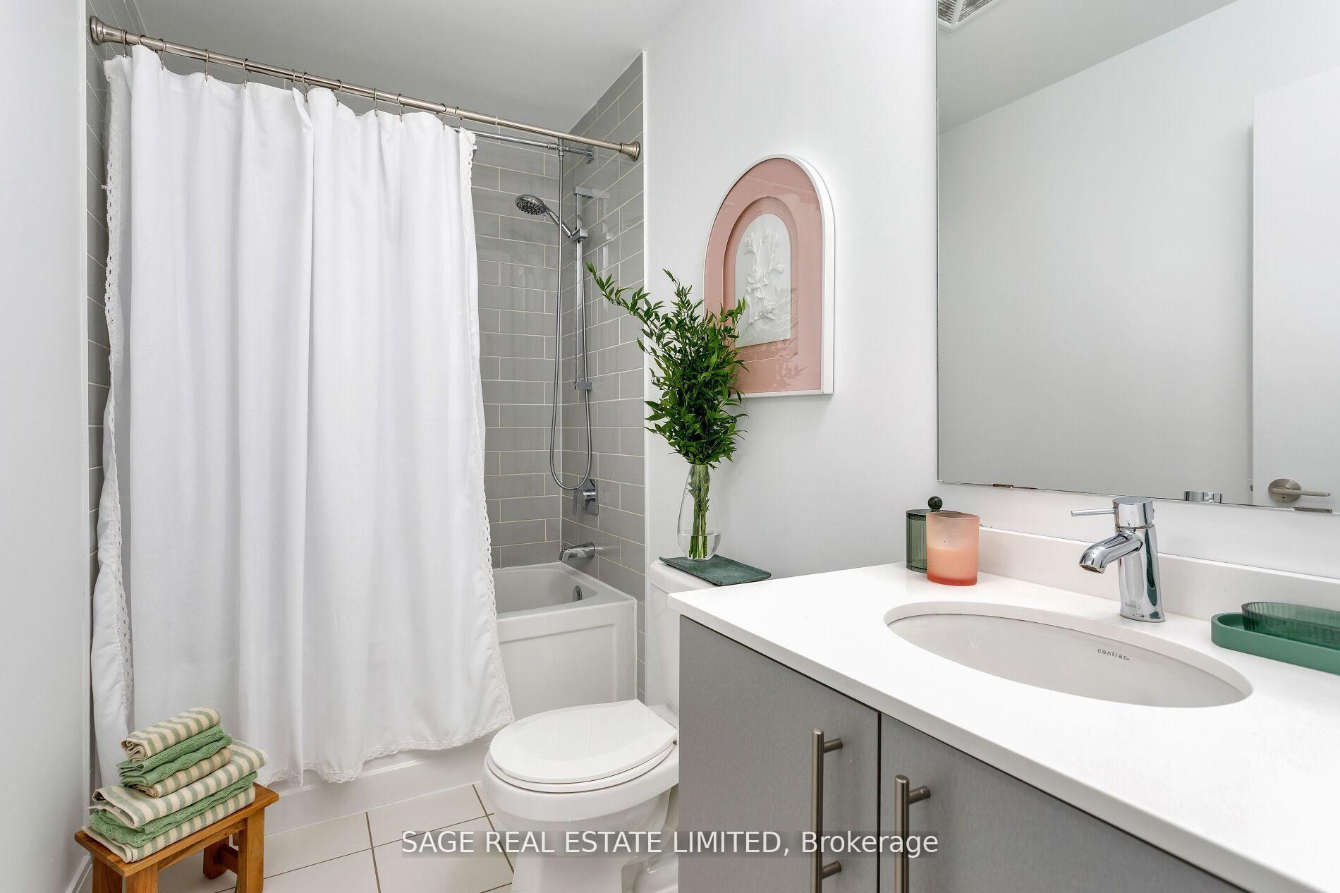 Photo 24 of Unit 401, 760 The Queensway, Etobicoke, Stonegate-Queensway — HOMEH