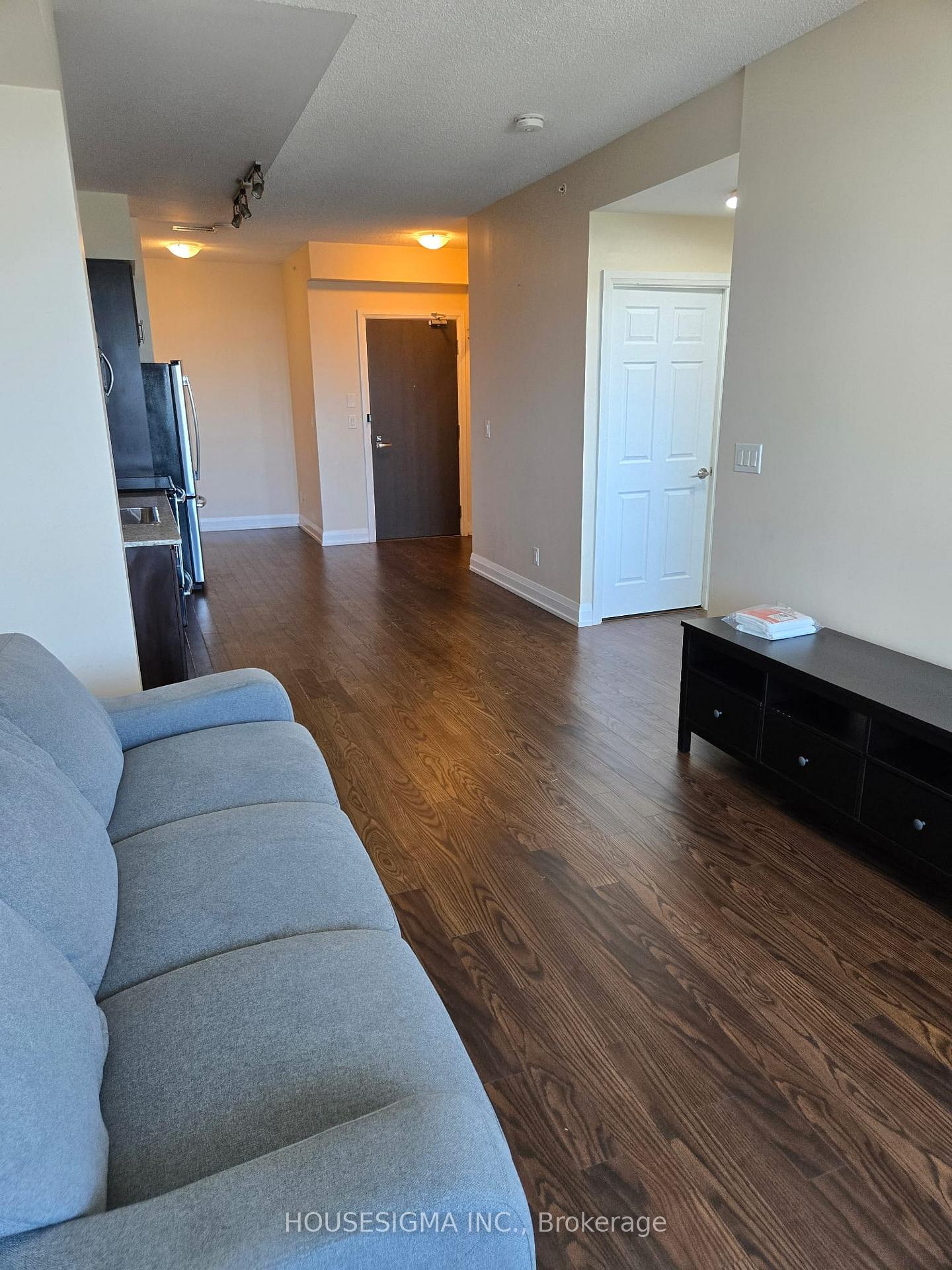 Photo 3 of Unit 1423, 7161 Yonge Street, Markham, Grandview — HOMEH