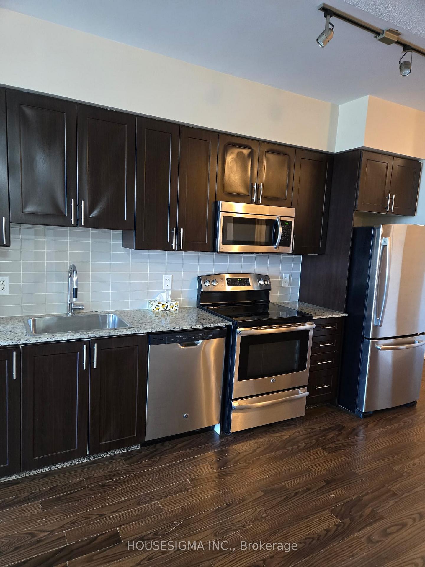 Photo 4 of Unit 1423, 7161 Yonge Street, Markham, Grandview — HOMEH
