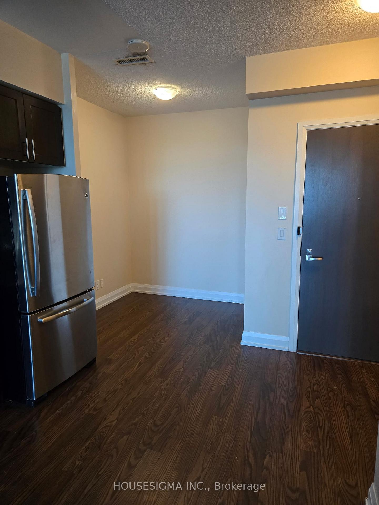 Photo 8 of Unit 1423, 7161 Yonge Street, Markham, Grandview — HOMEH