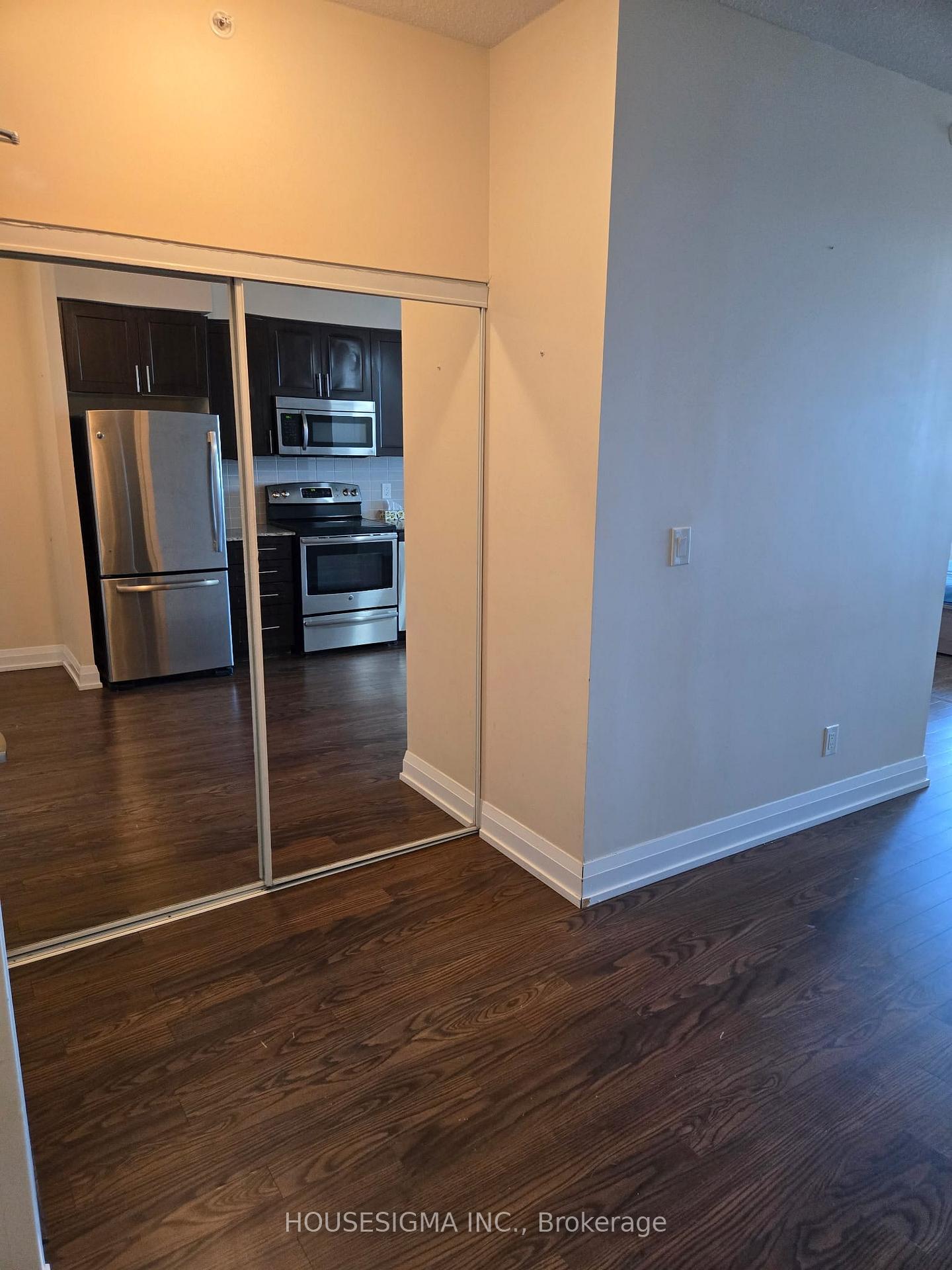 Photo 9 of Unit 1423, 7161 Yonge Street, Markham, Grandview — HOMEH