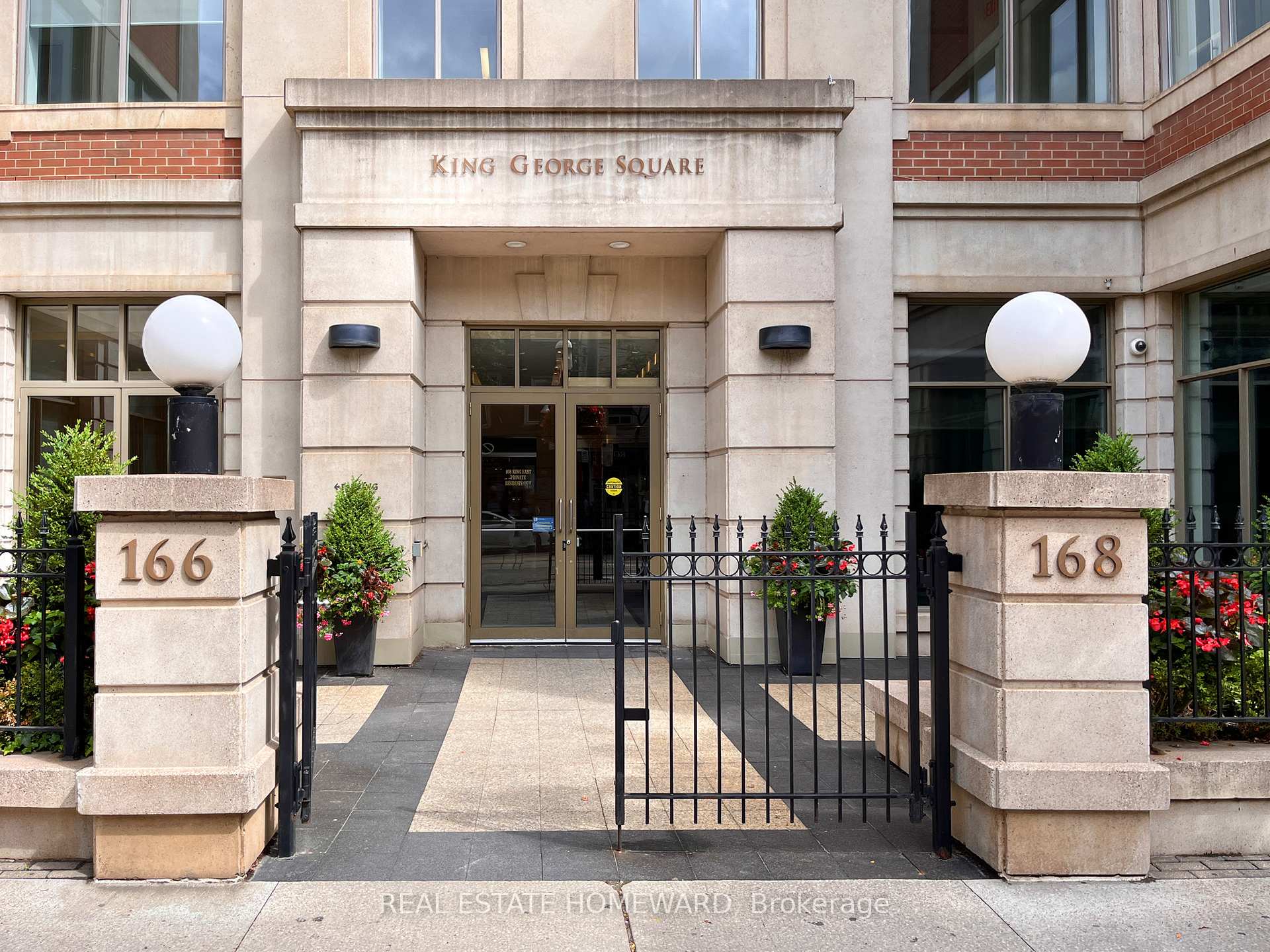 Photo 2 of Unit 913, 168 King Street E, Toronto, Moss Park — HOMEH
