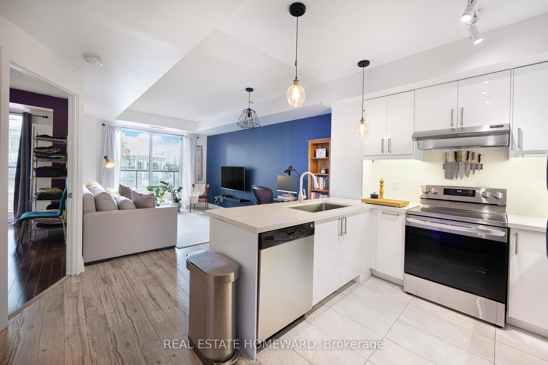 Photo 3 of Unit 913, 168 King Street E, Toronto, Moss Park — HOMEH