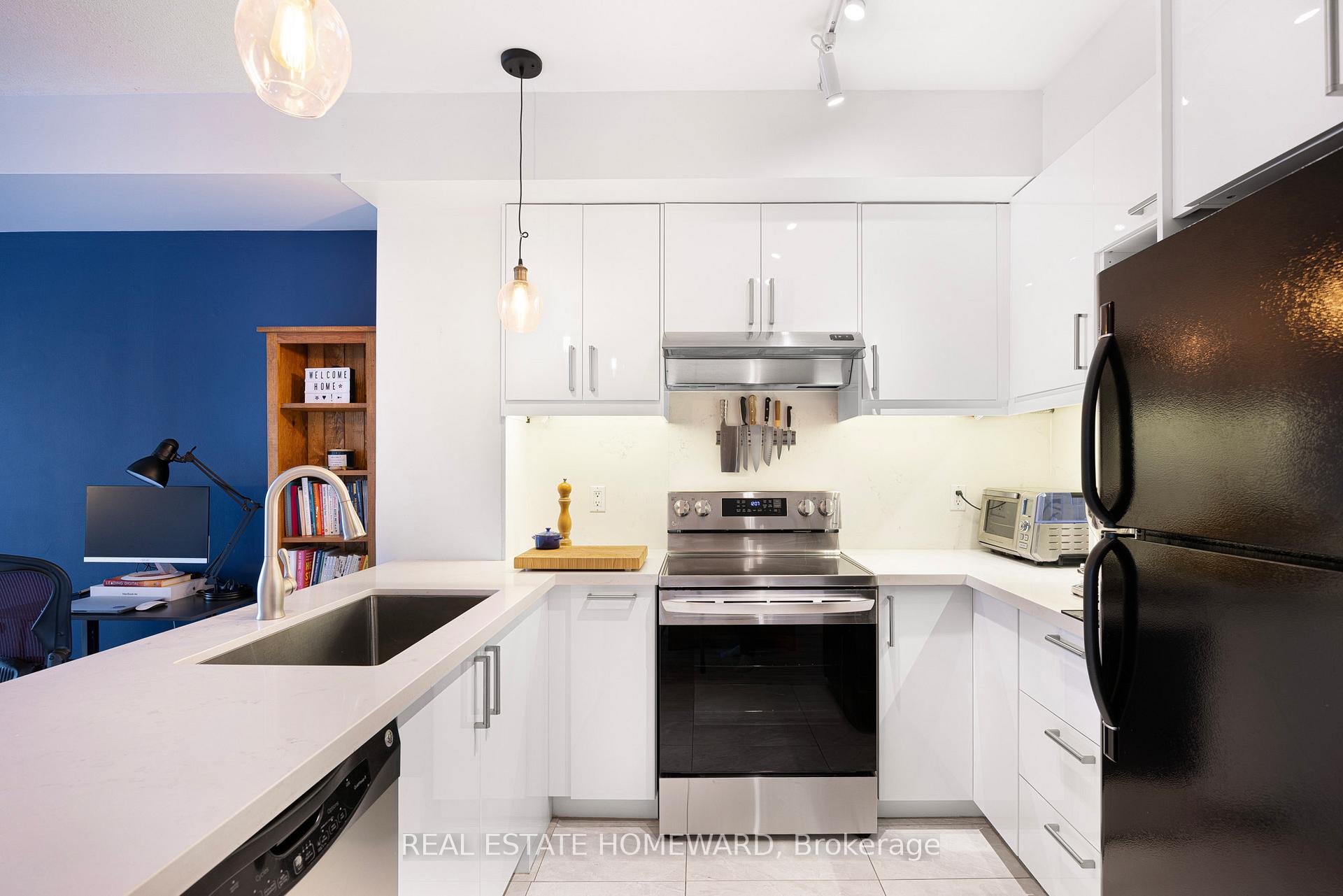 Photo 10 of Unit 913, 168 King Street E, Toronto, Moss Park — HOMEH