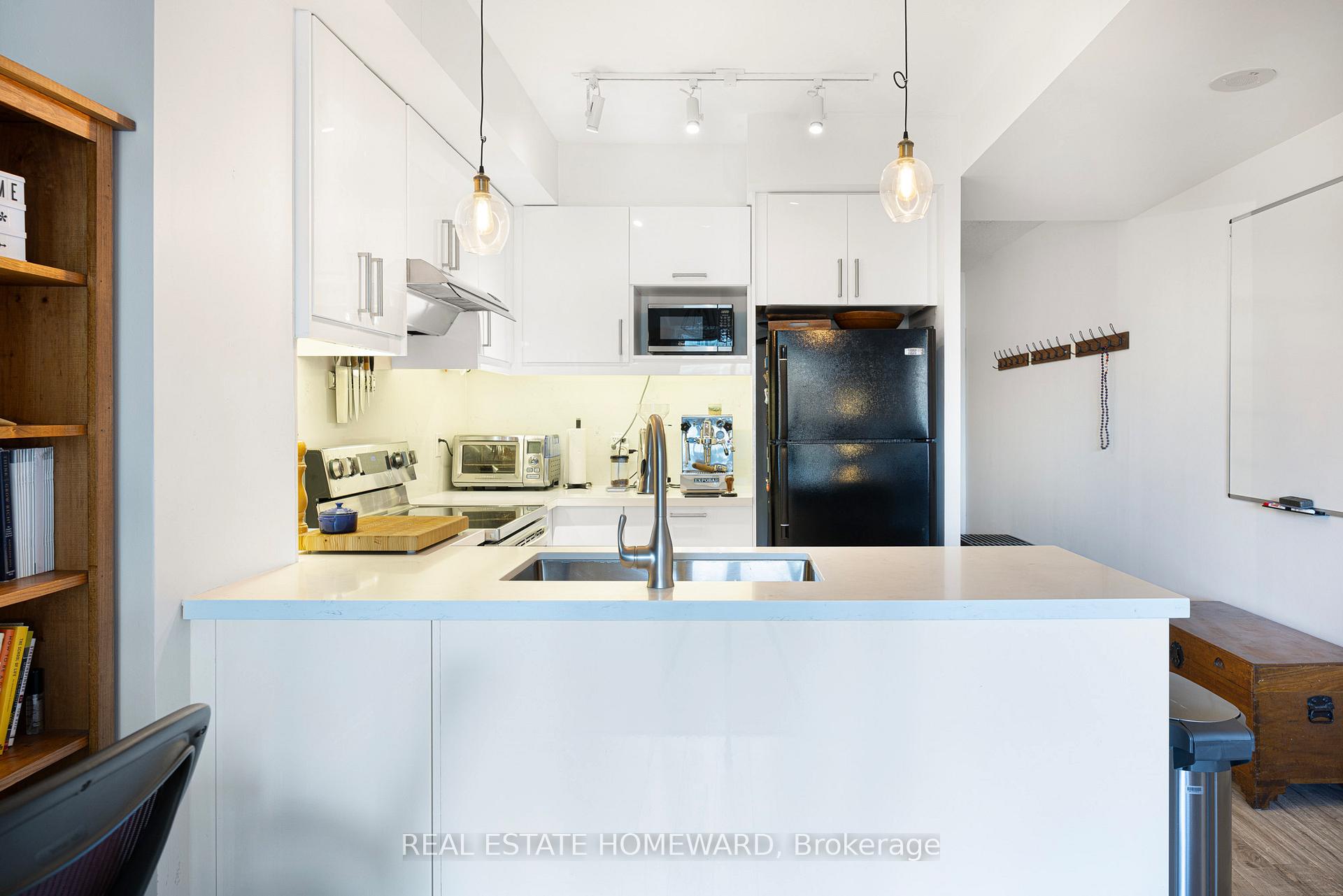 Photo 11 of Unit 913, 168 King Street E, Toronto, Moss Park — HOMEH