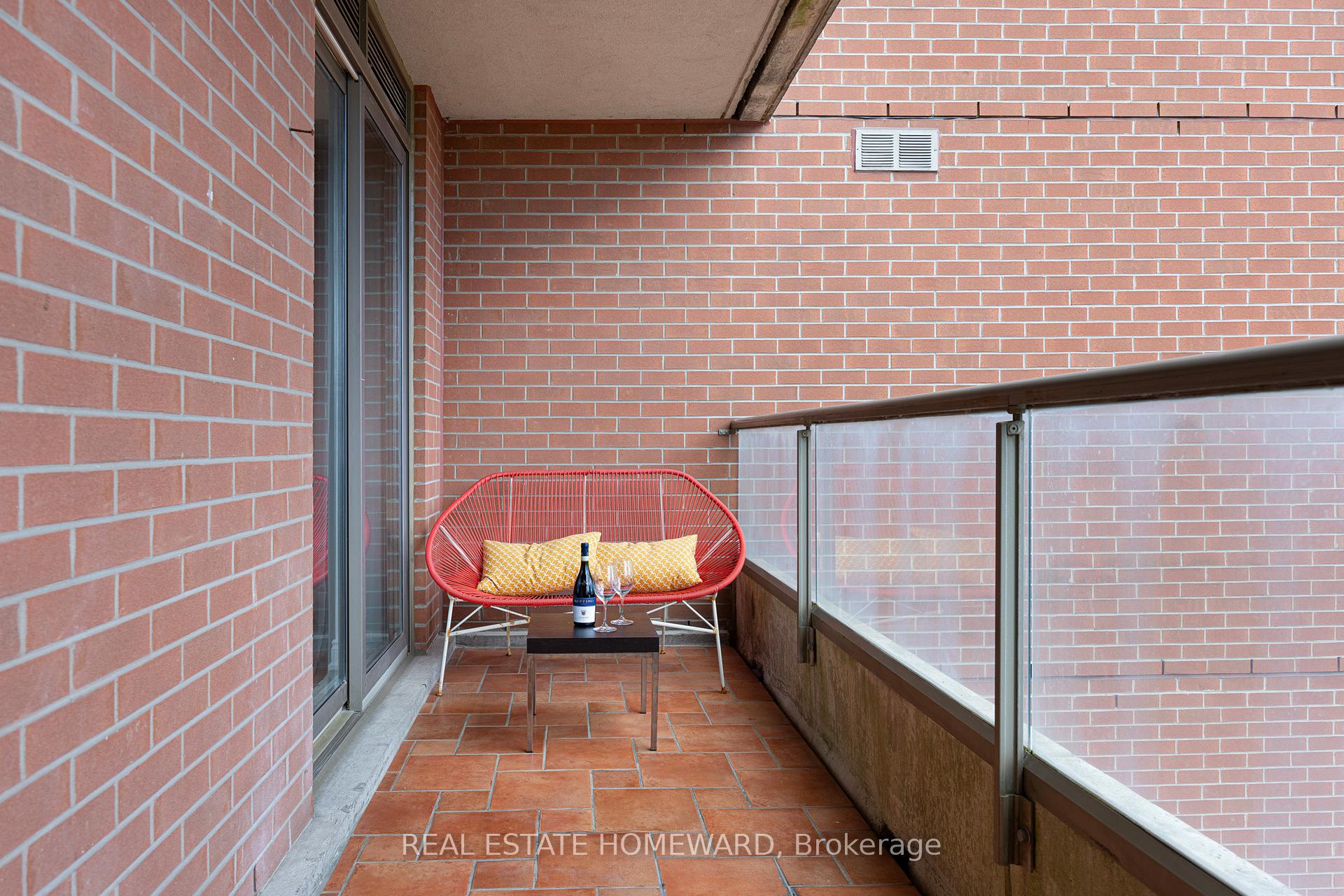 Photo 18 of Unit 913, 168 King Street E, Toronto, Moss Park — HOMEH