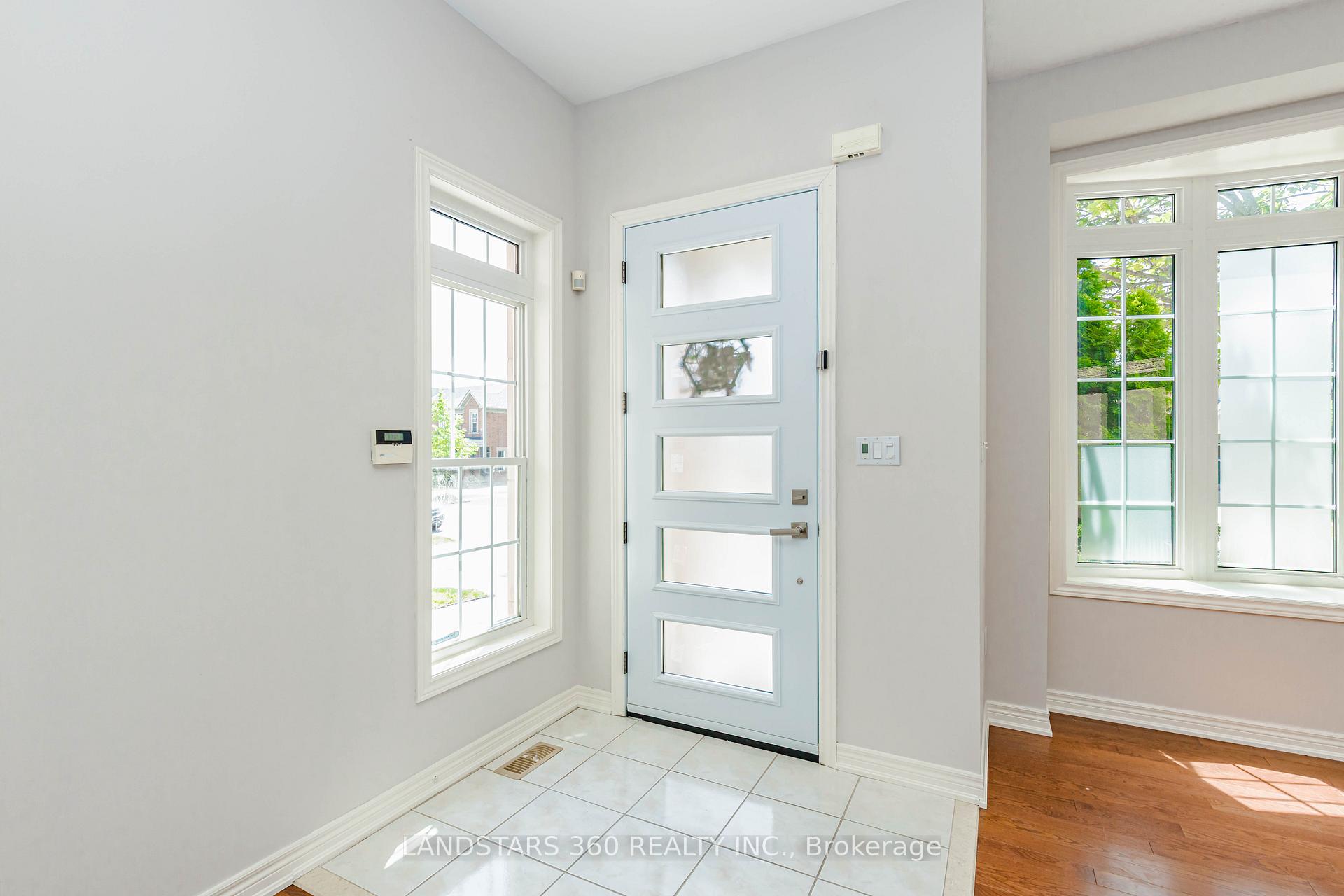 Photo 4 of 314 Tower Hill Road, Richmond Hill, Jefferson — HOMEH