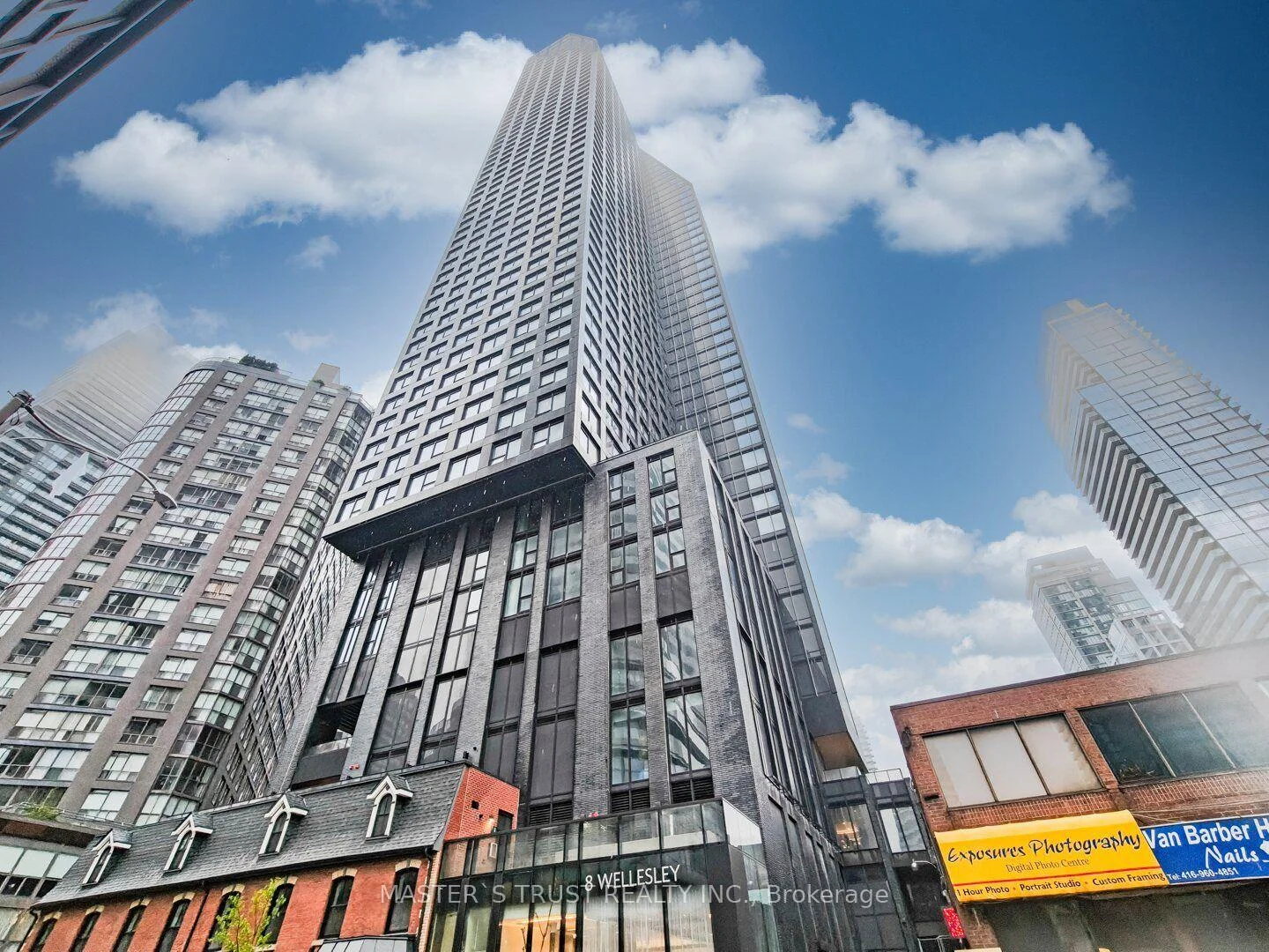 Photo 5 of Unit 701, 8 Wellesley Street W, Toronto, Bay Street Corridor — HOMEH