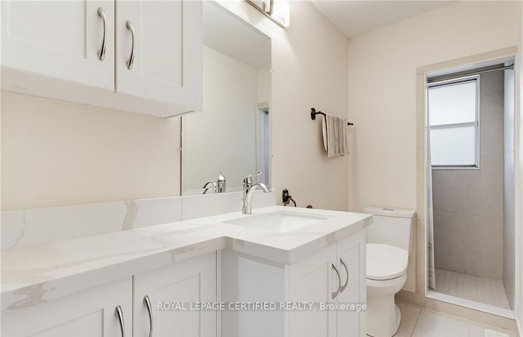 Photo 13 of 84 Homeside Avenue, Hamilton, Stoney Creek — HOMEH