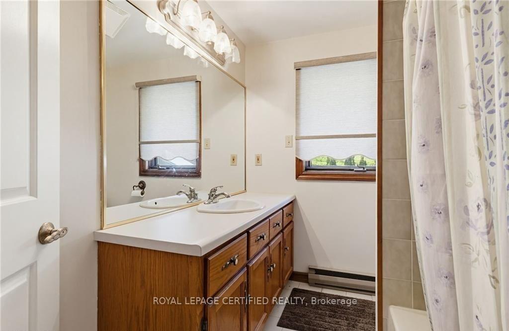 Photo 16 of 84 Homeside Avenue, Hamilton, Stoney Creek — HOMEH