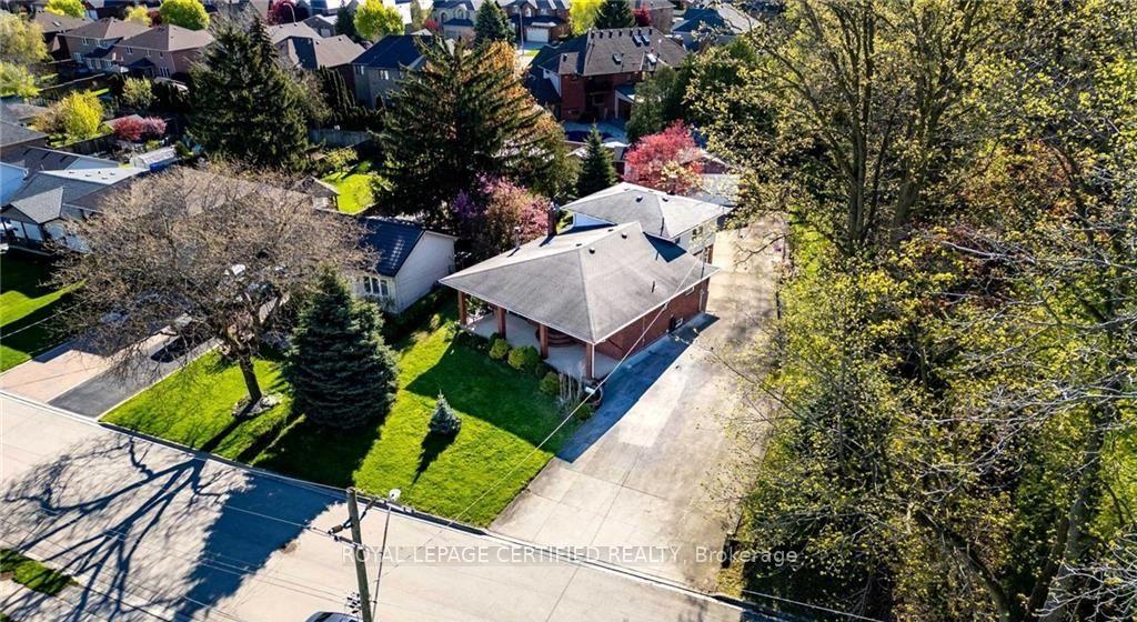 Photo 23 of 84 Homeside Avenue, Hamilton, Stoney Creek — HOMEH