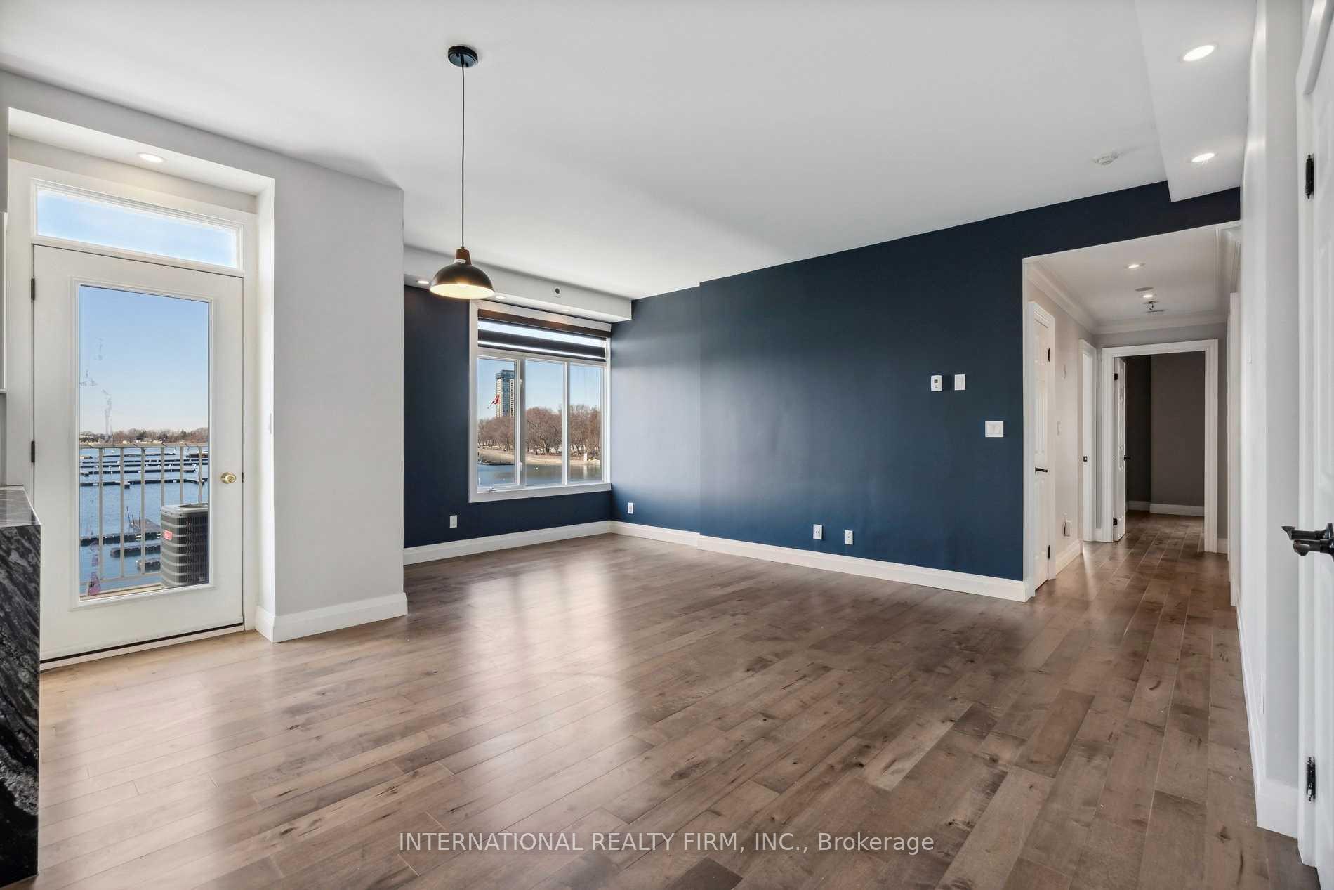 Photo 2 of Unit 389, 32 Stadium Road, Toronto, Niagara — HOMEH