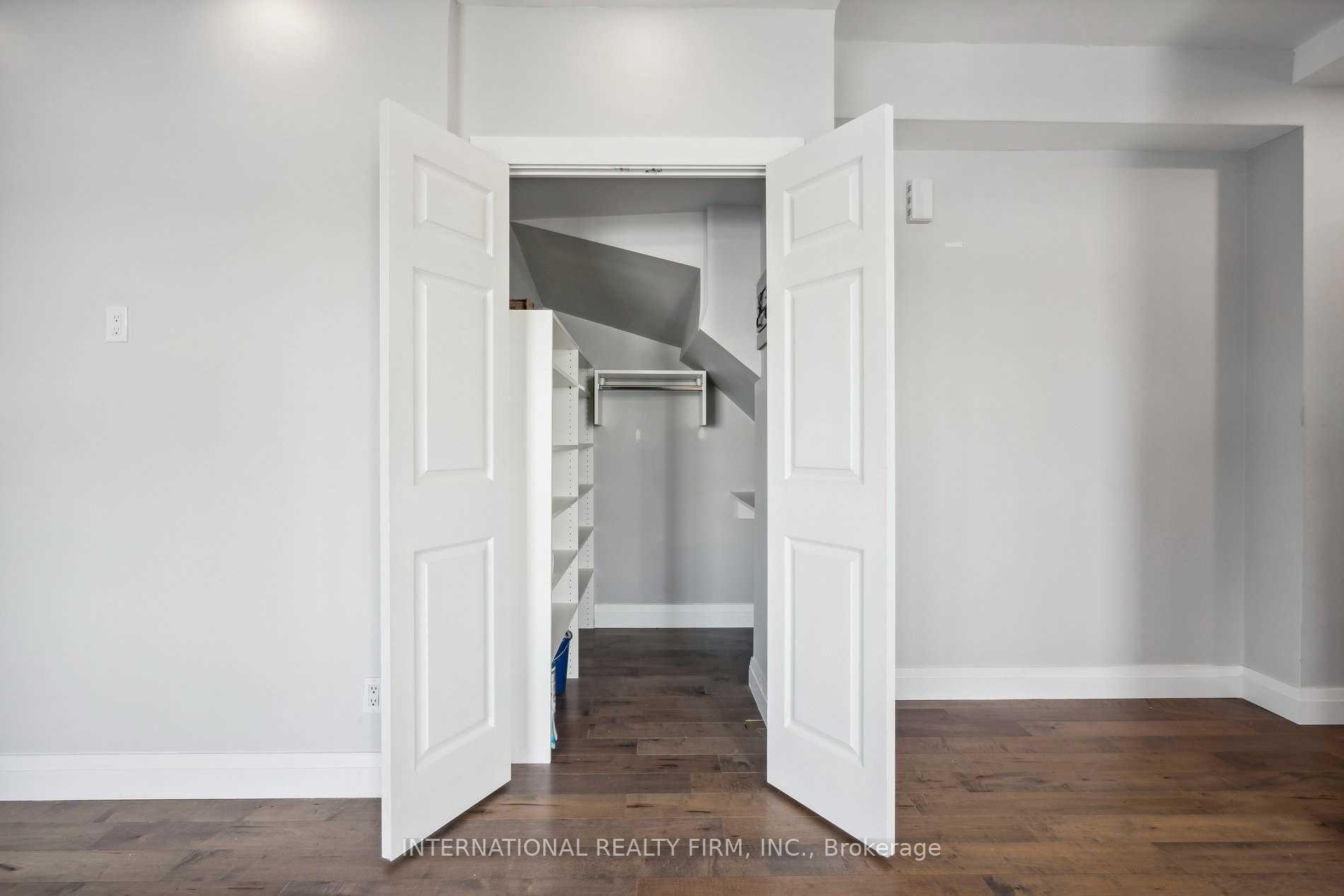 Photo 5 of Unit 389, 32 Stadium Road, Toronto, Niagara — HOMEH