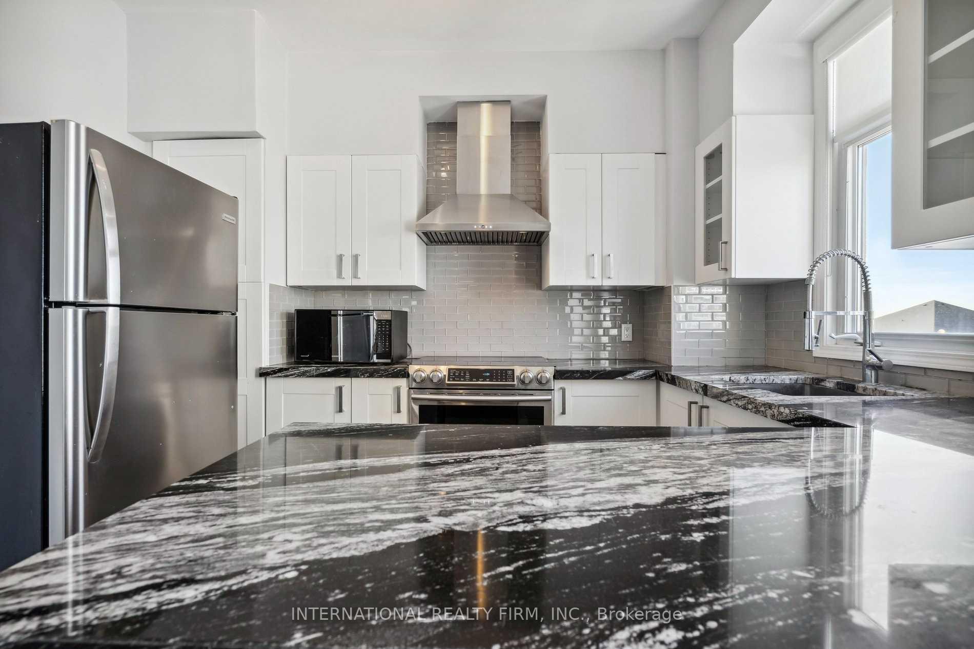 Photo 9 of Unit 389, 32 Stadium Road, Toronto, Niagara — HOMEH