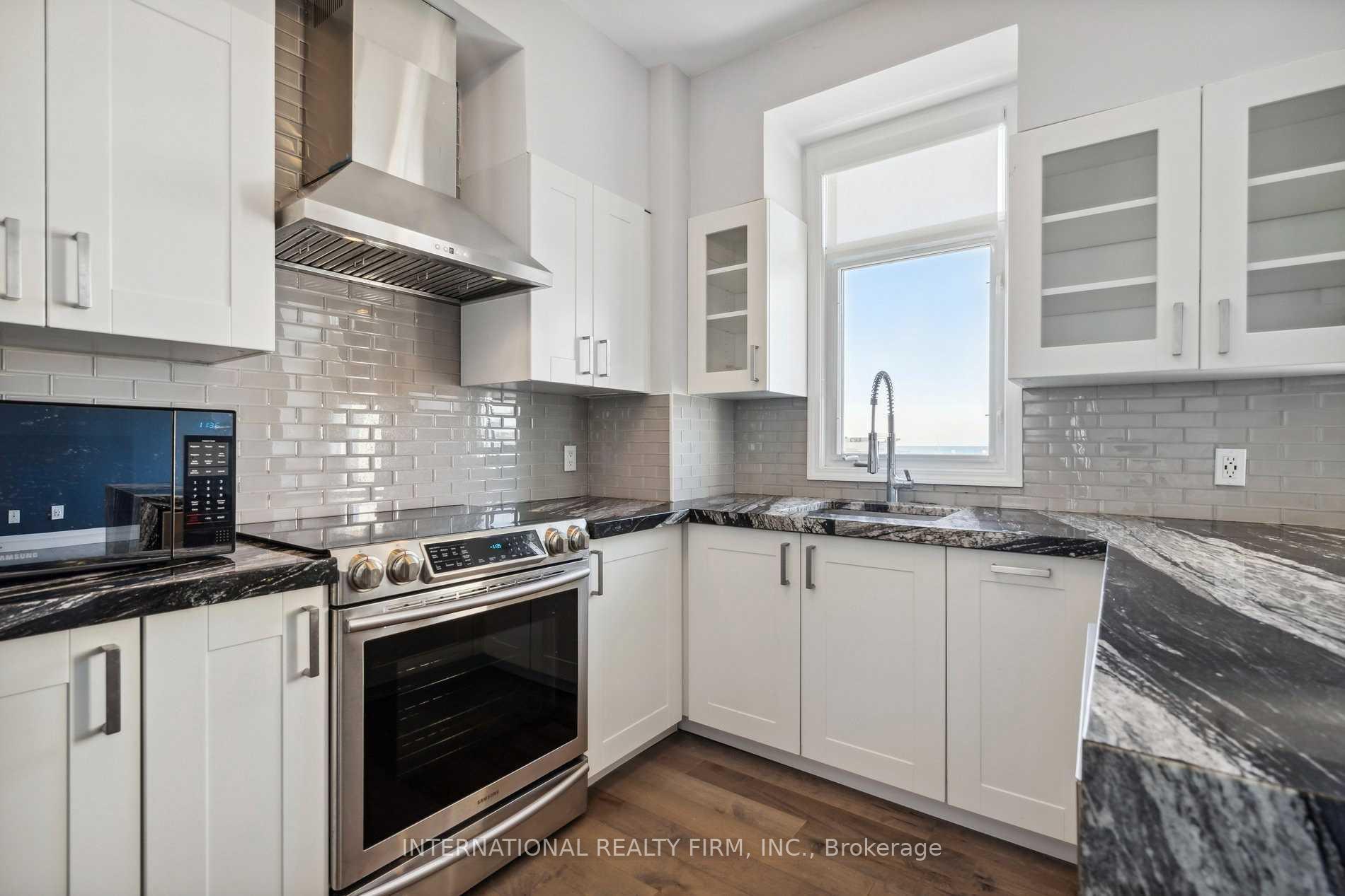 Photo 10 of Unit 389, 32 Stadium Road, Toronto, Niagara — HOMEH