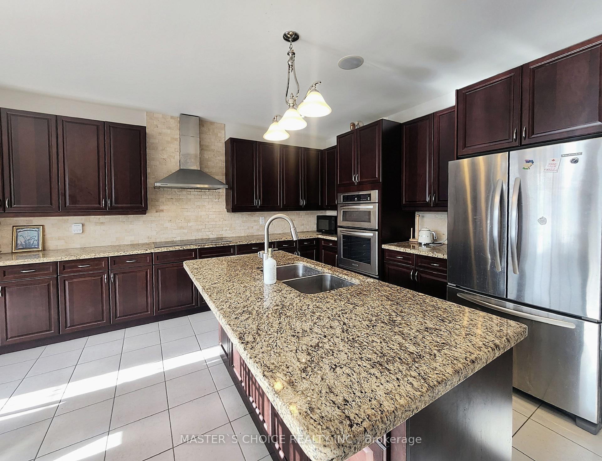 Photo 7 of 47 Sir Modesto Court, Vaughan, Patterson — HOMEH