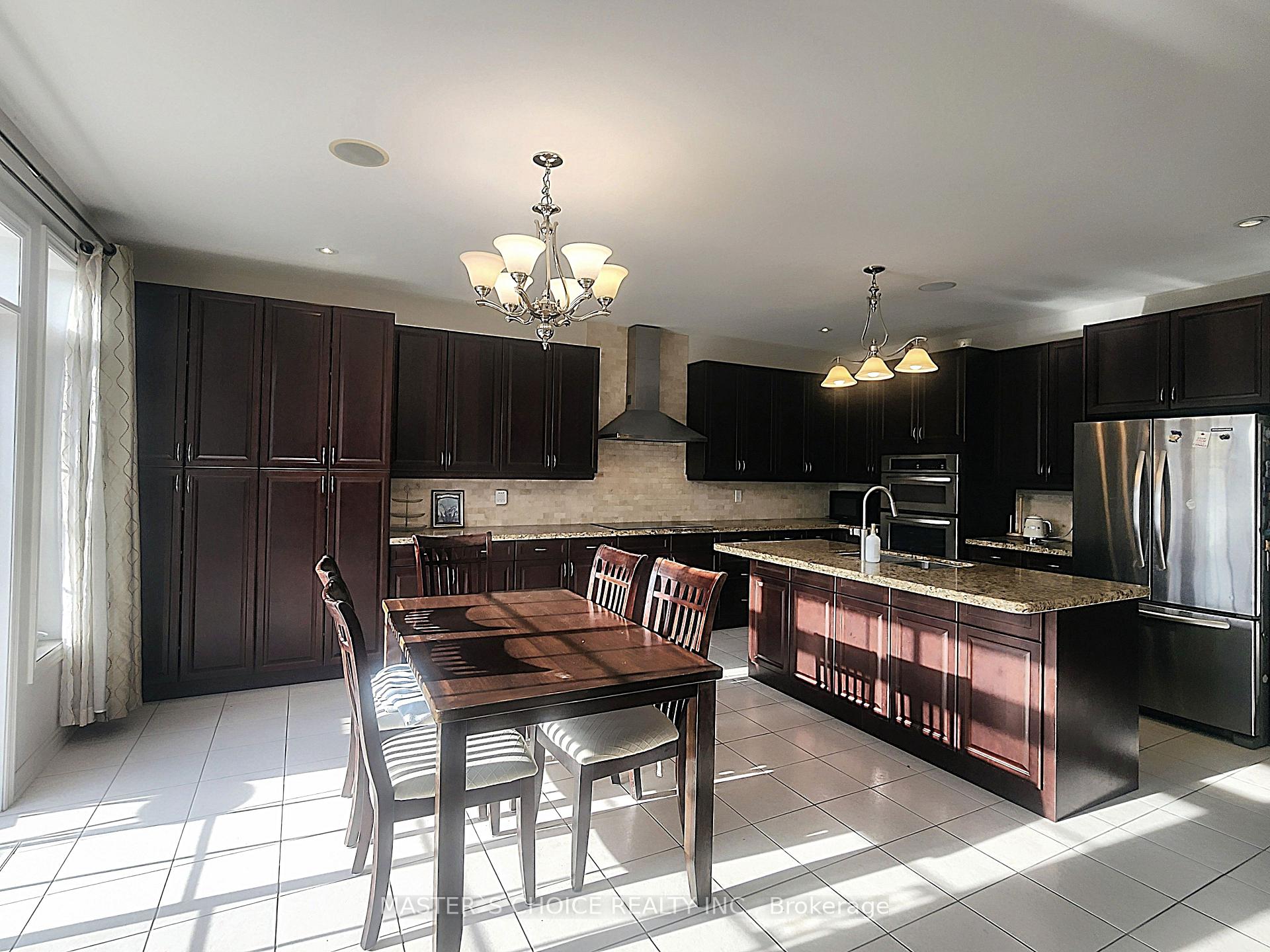 Photo 8 of 47 Sir Modesto Court, Vaughan, Patterson — HOMEH