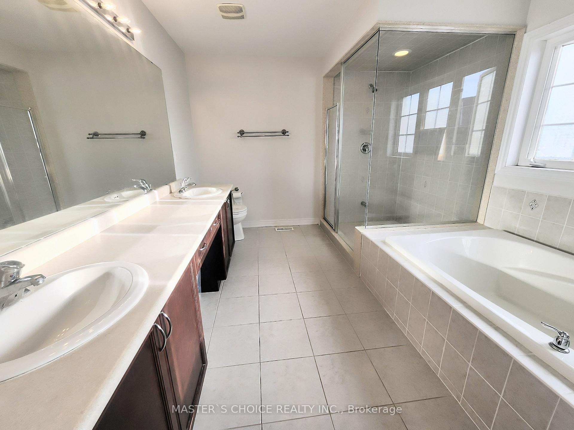 Photo 21 of 47 Sir Modesto Court, Vaughan, Patterson — HOMEH