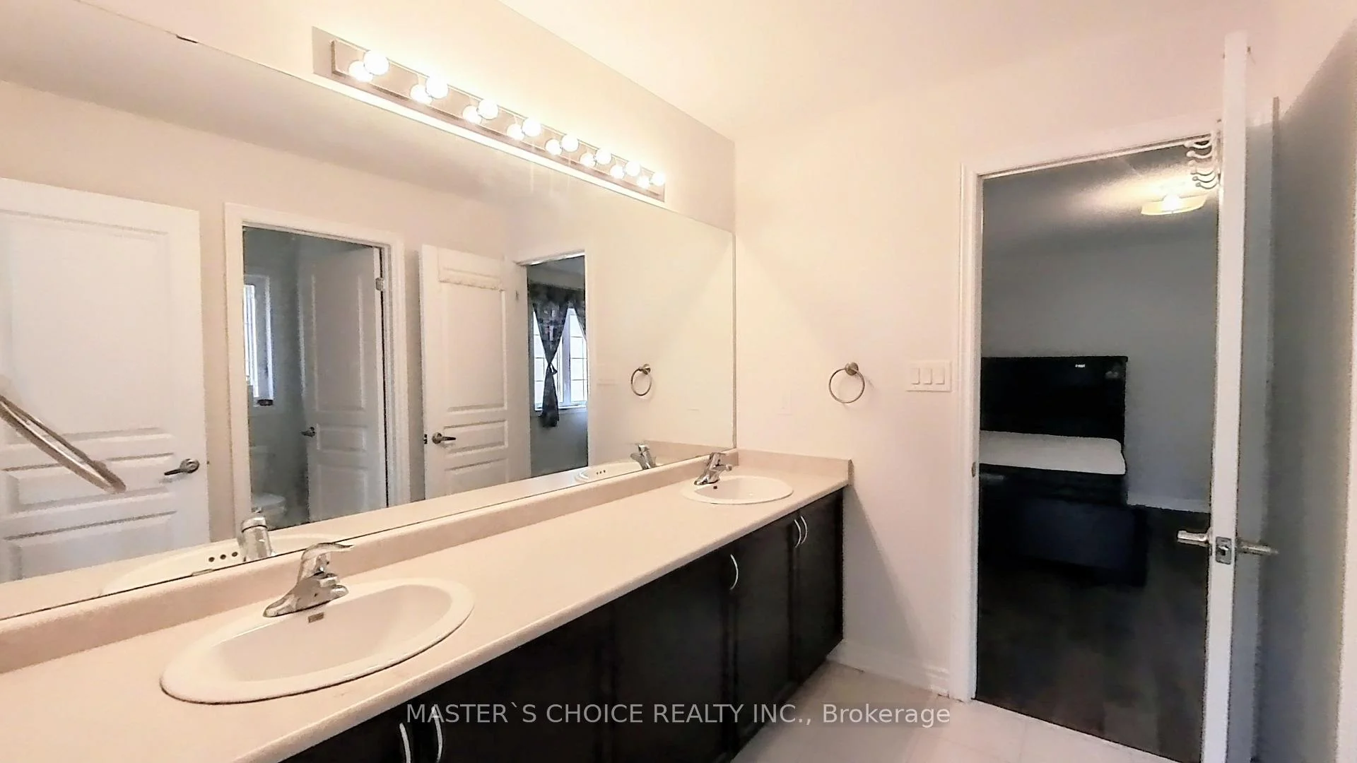 Photo 37 of 47 Sir Modesto Court, Vaughan, Patterson — HOMEH