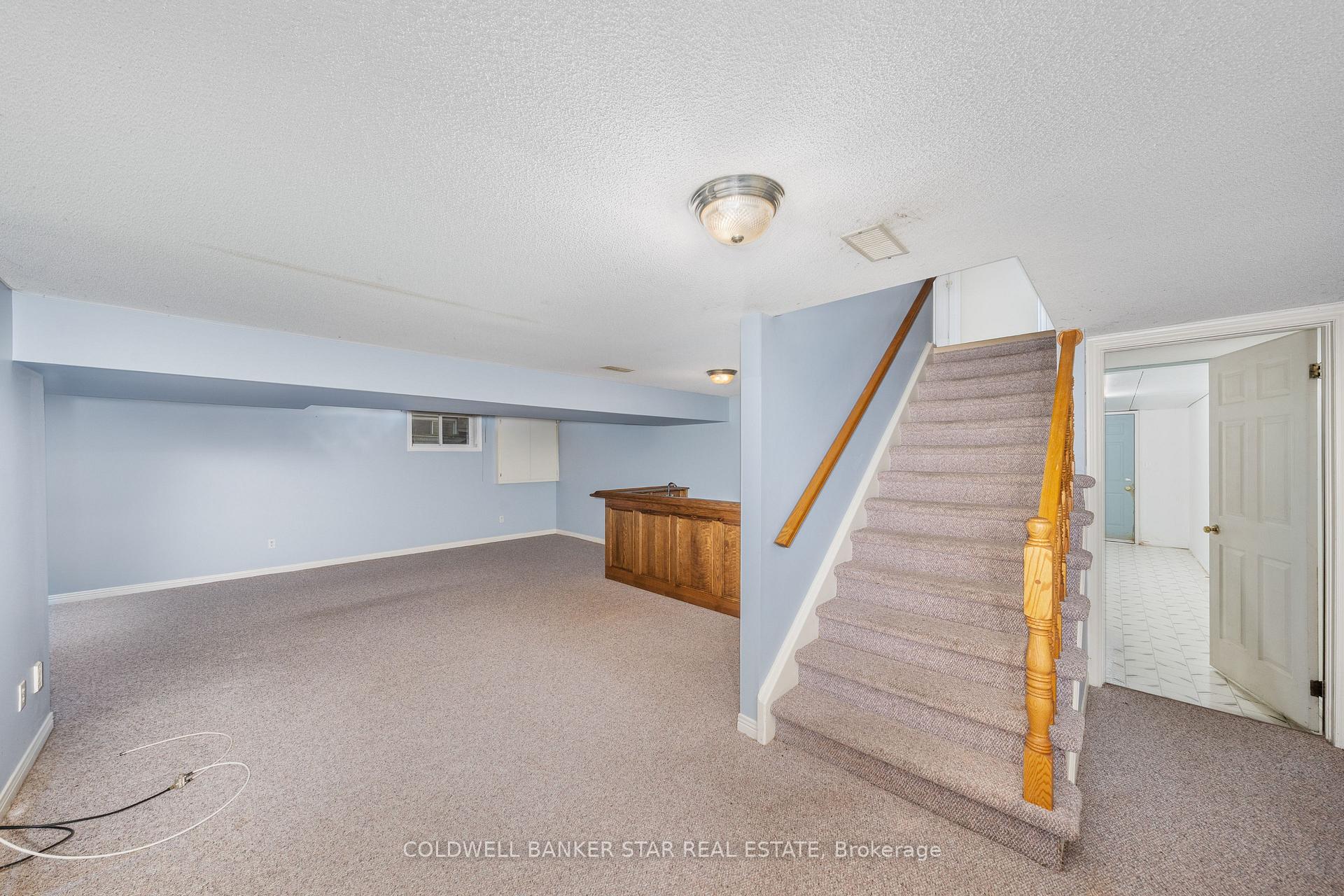 Photo 35 of 1106 Bernard Court, Sarnia — HOMEH