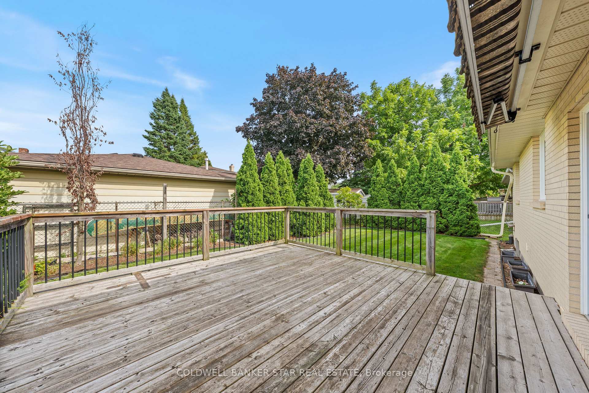 Photo 38 of 1106 Bernard Court, Sarnia — HOMEH