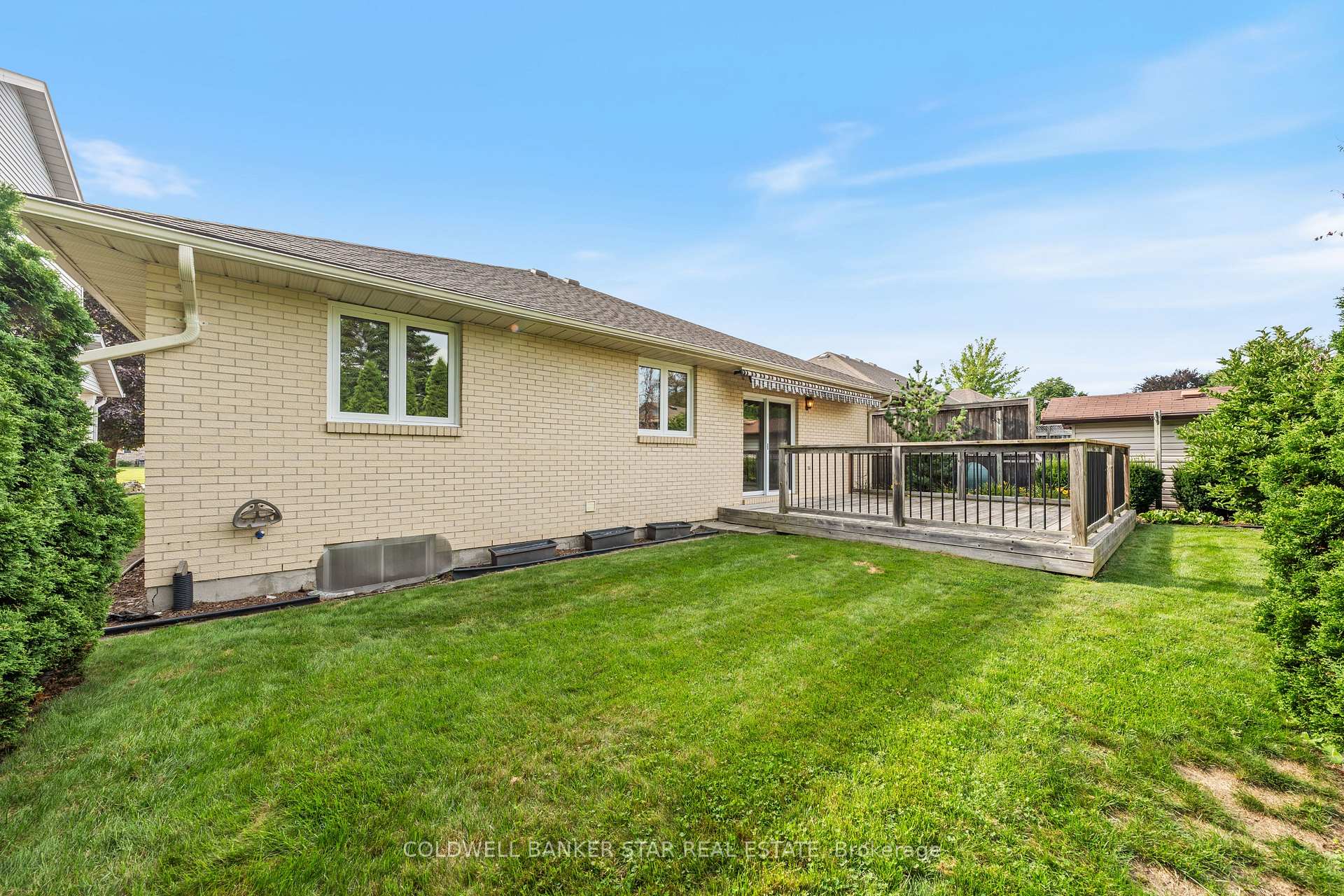 Photo 39 of 1106 Bernard Court, Sarnia — HOMEH