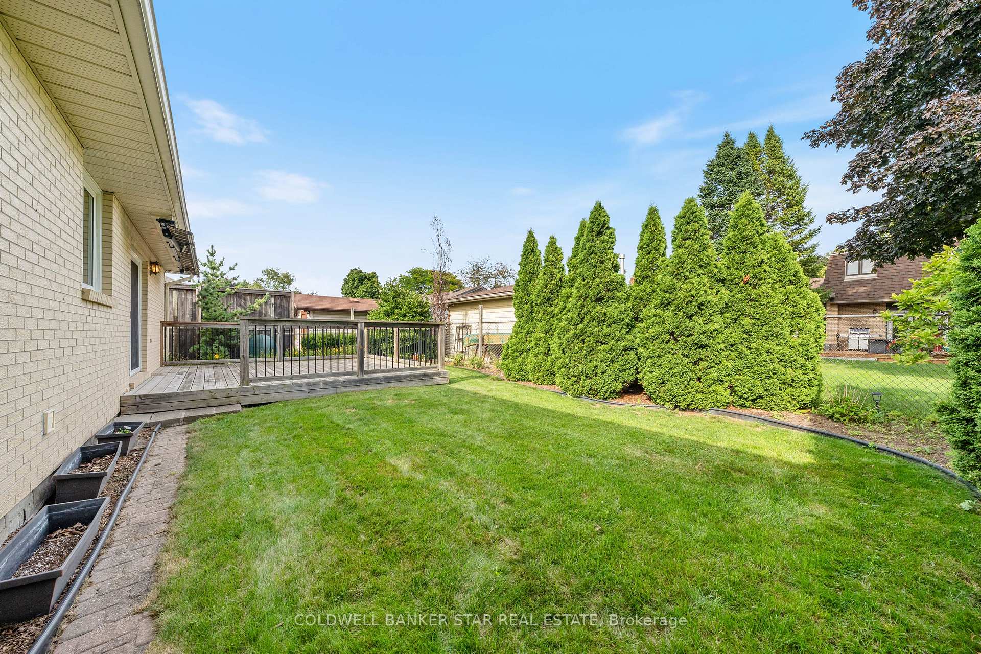 Photo 40 of 1106 Bernard Court, Sarnia — HOMEH