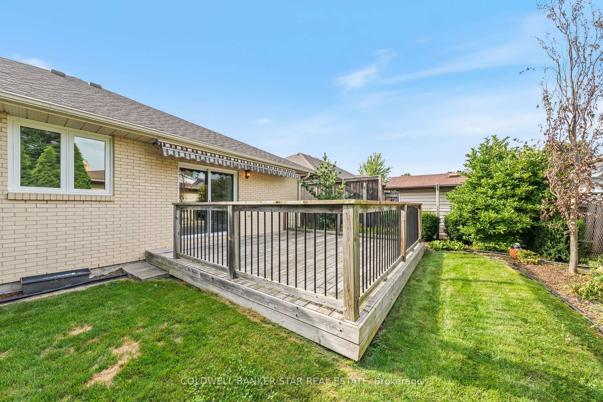 Photo 41 of 1106 Bernard Court, Sarnia — HOMEH