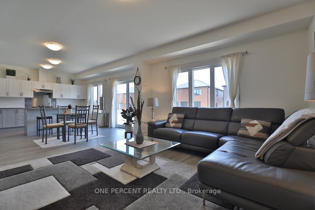 Photo 12 of 72 Dusenbury Drive, Loyalist, Odessa — HOMEH